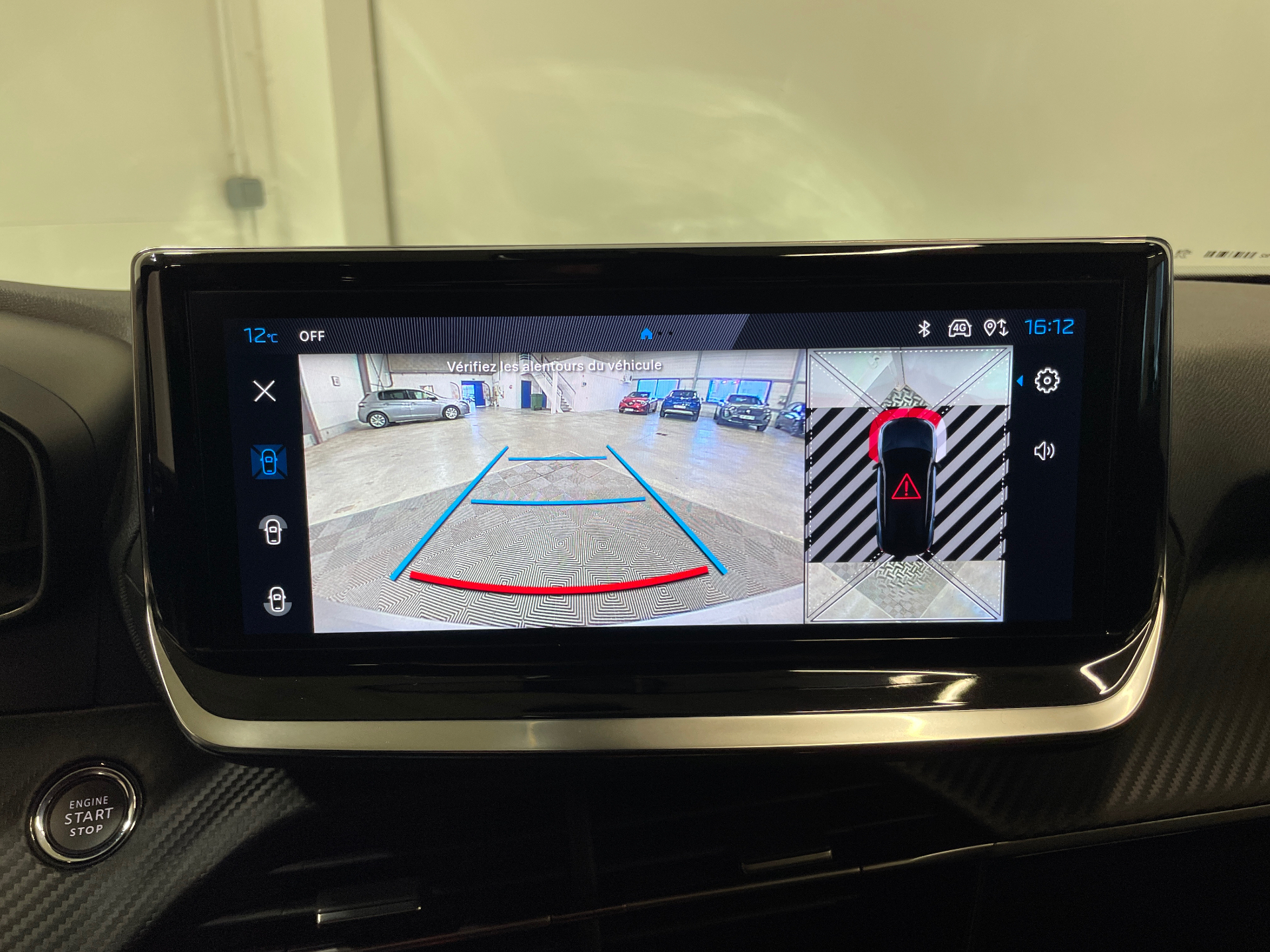 Photo 12 du véhicule PEUGEOT 2008