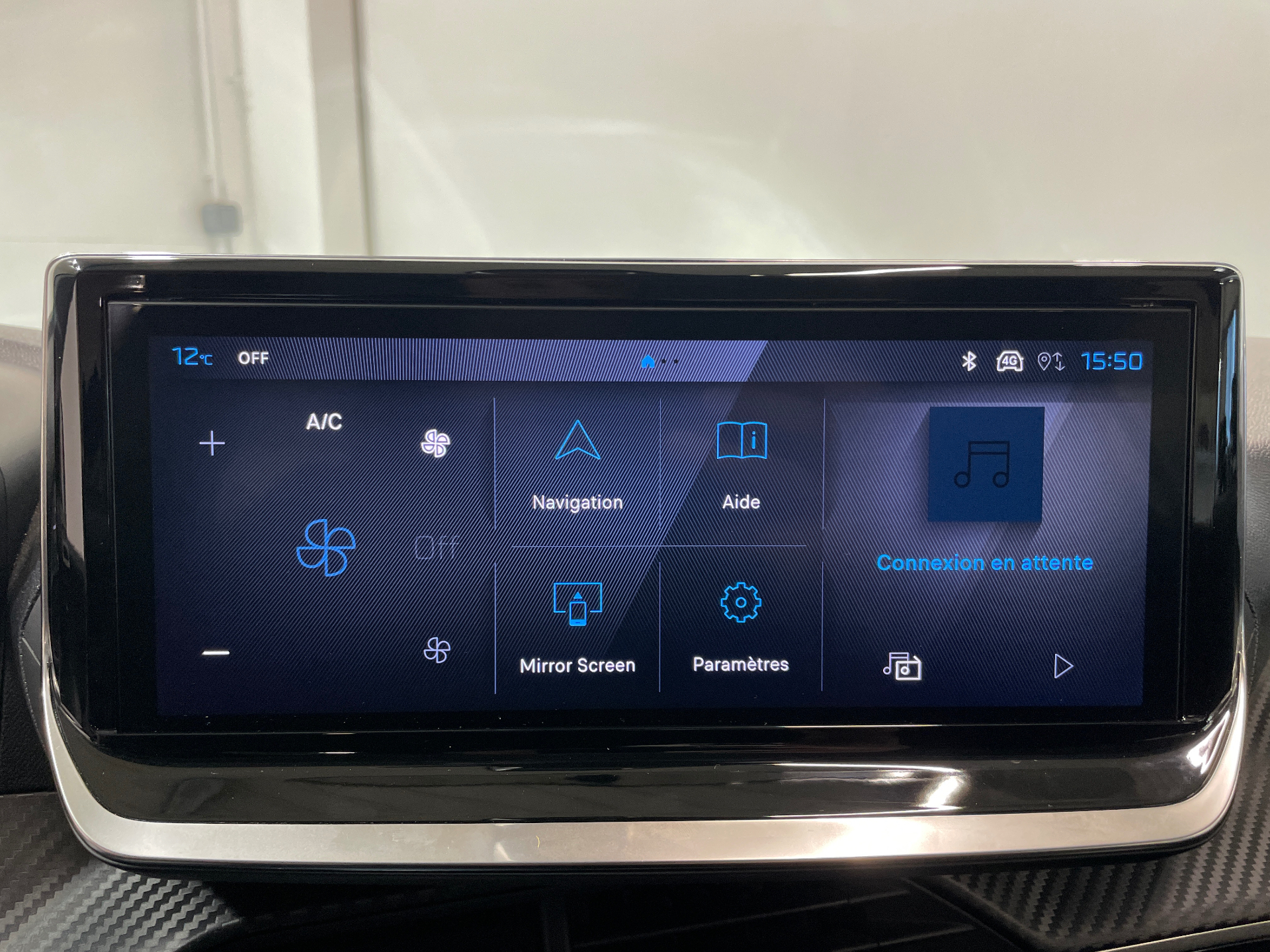 Photo 14 du véhicule PEUGEOT 208