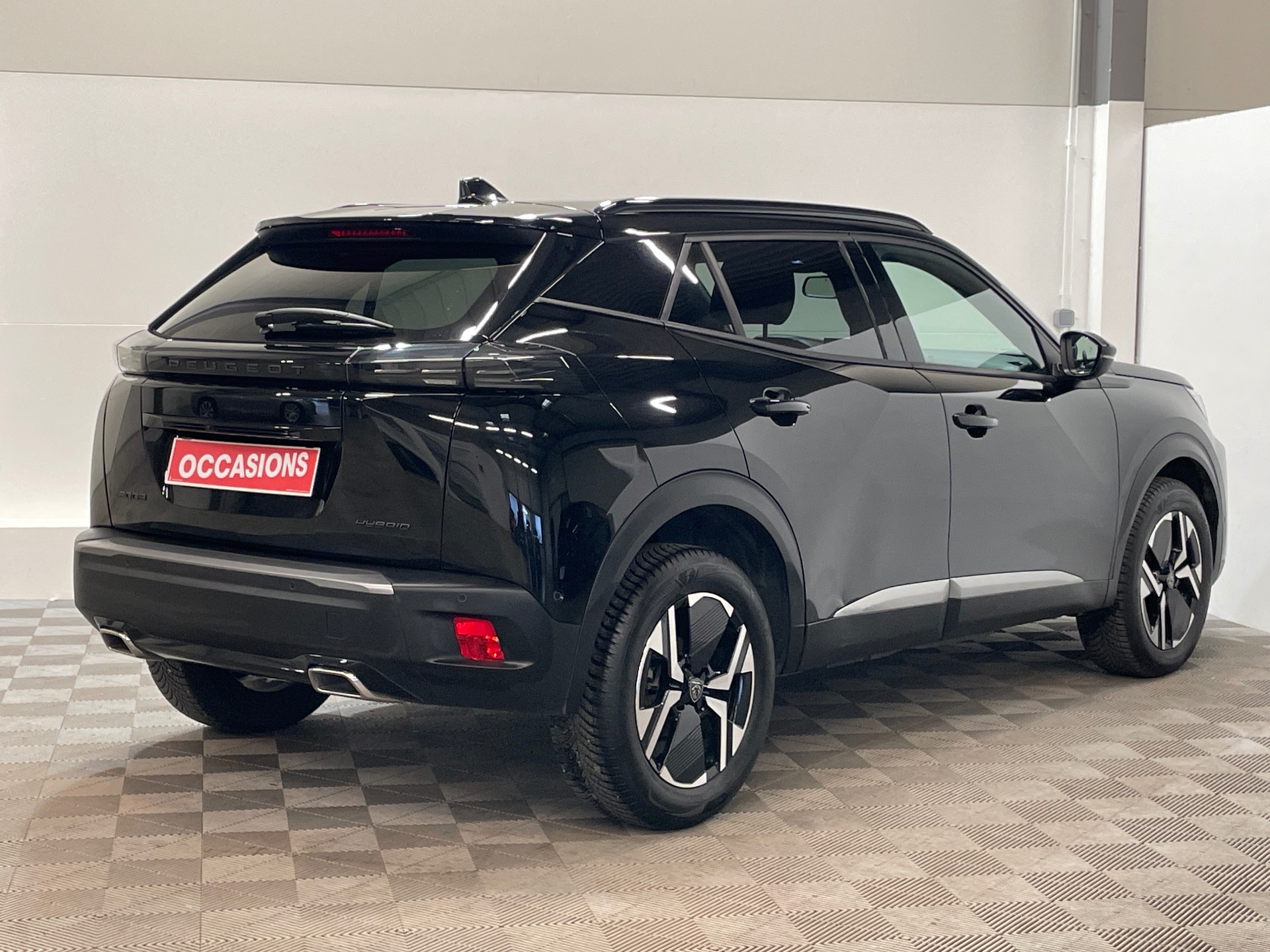 Photo 4 du véhicule PEUGEOT 2008