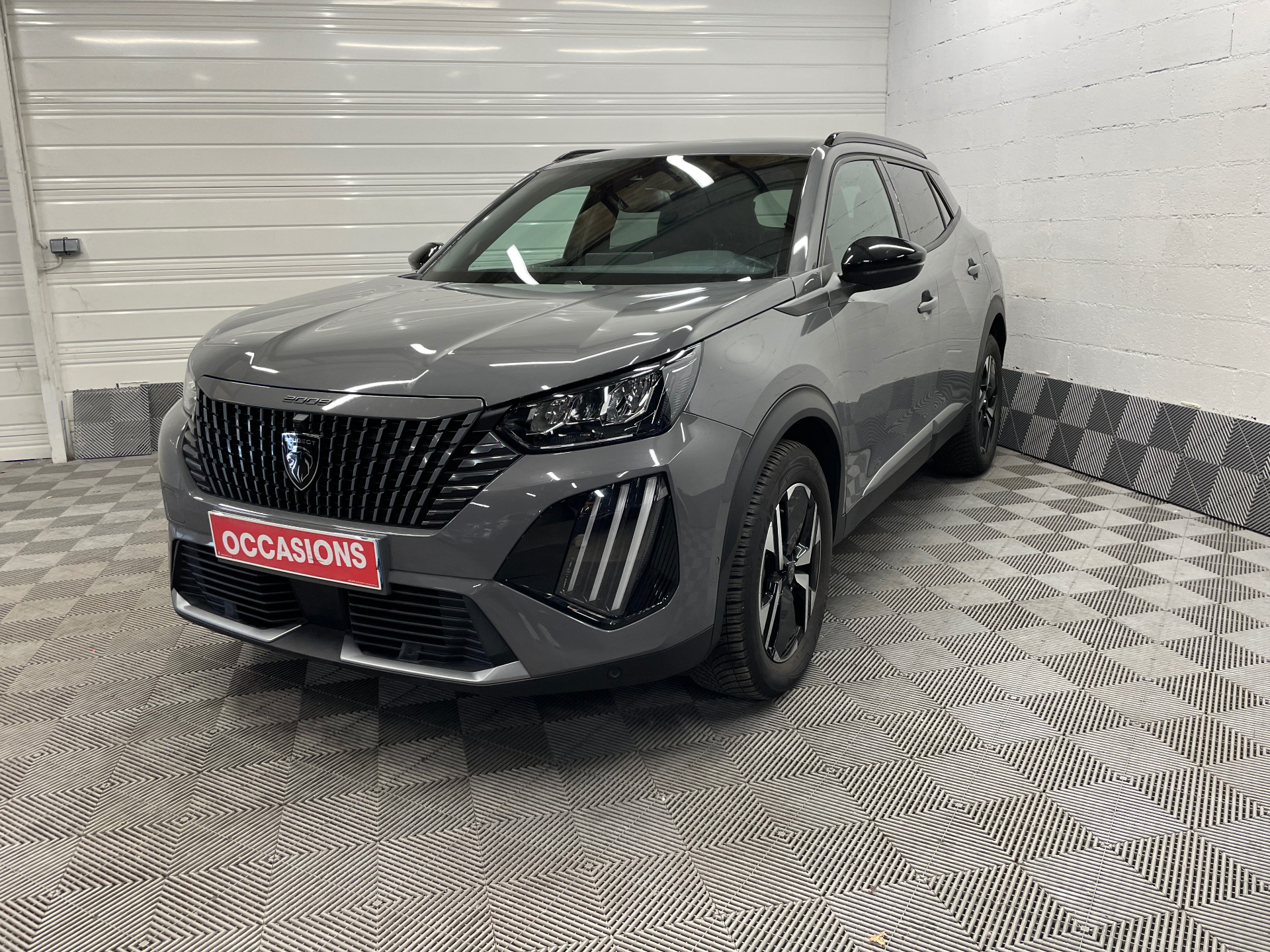 PEUGEOT 2008 Hybrid 136 e-DCS6 Allure d'occasion