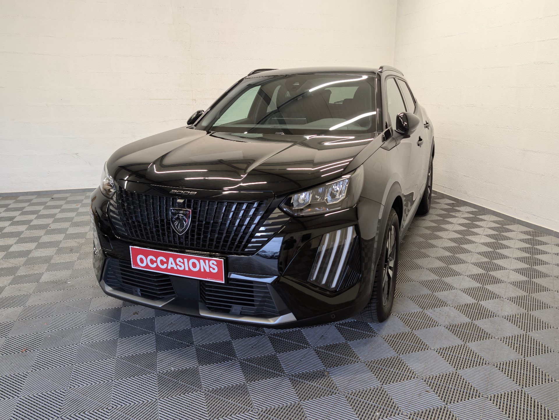 PEUGEOT 2008 Hybrid 136 e-DCS6 Allure d'occasion