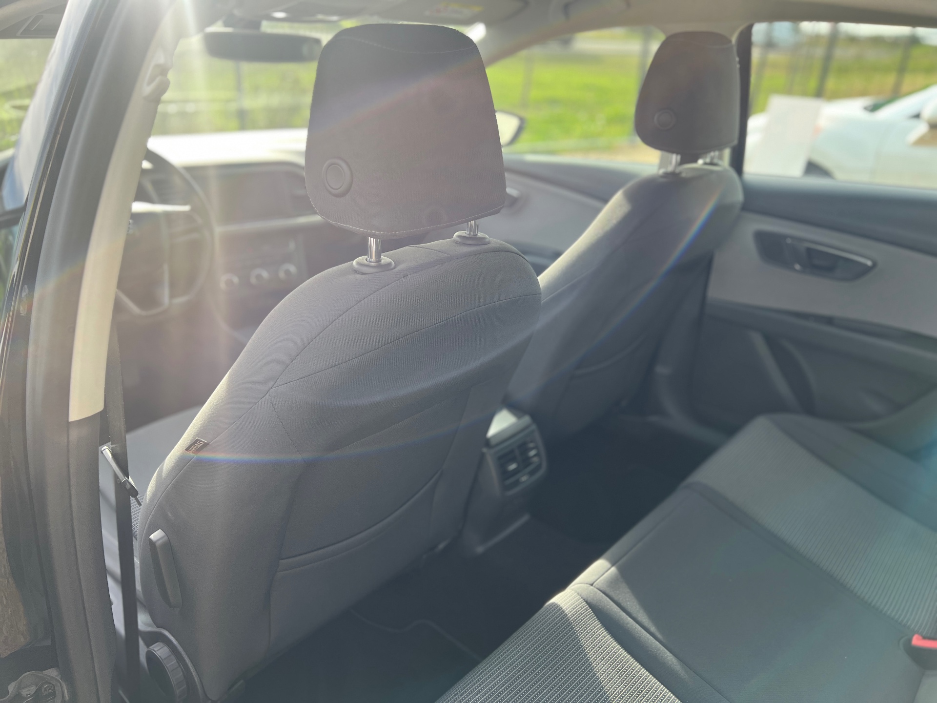 SEAT LEON BUSINESS 2020 — photo 10