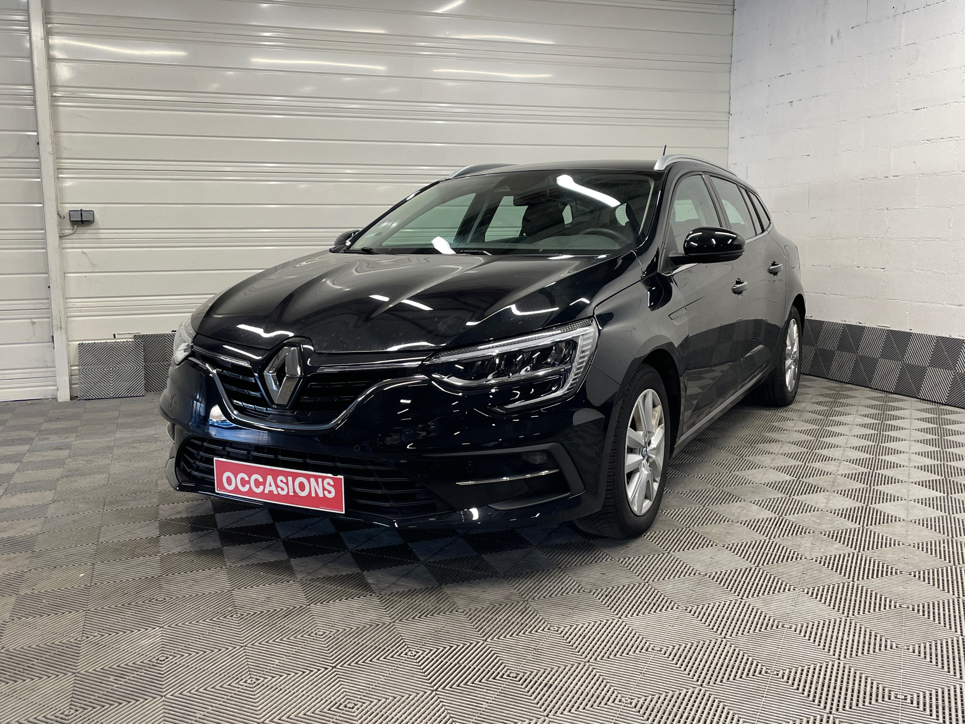 RENAULT MEGANE IV ESTATE E-TECH Plug-In Hybride 160 - 21N Business d'occasion