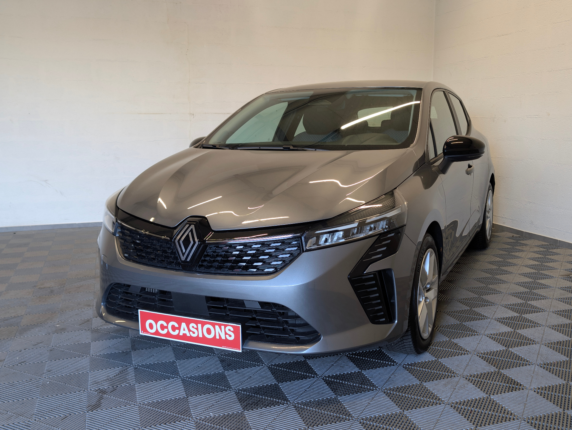 RENAULT CLIO V evolution TCe 90 phase 2 d'occasion