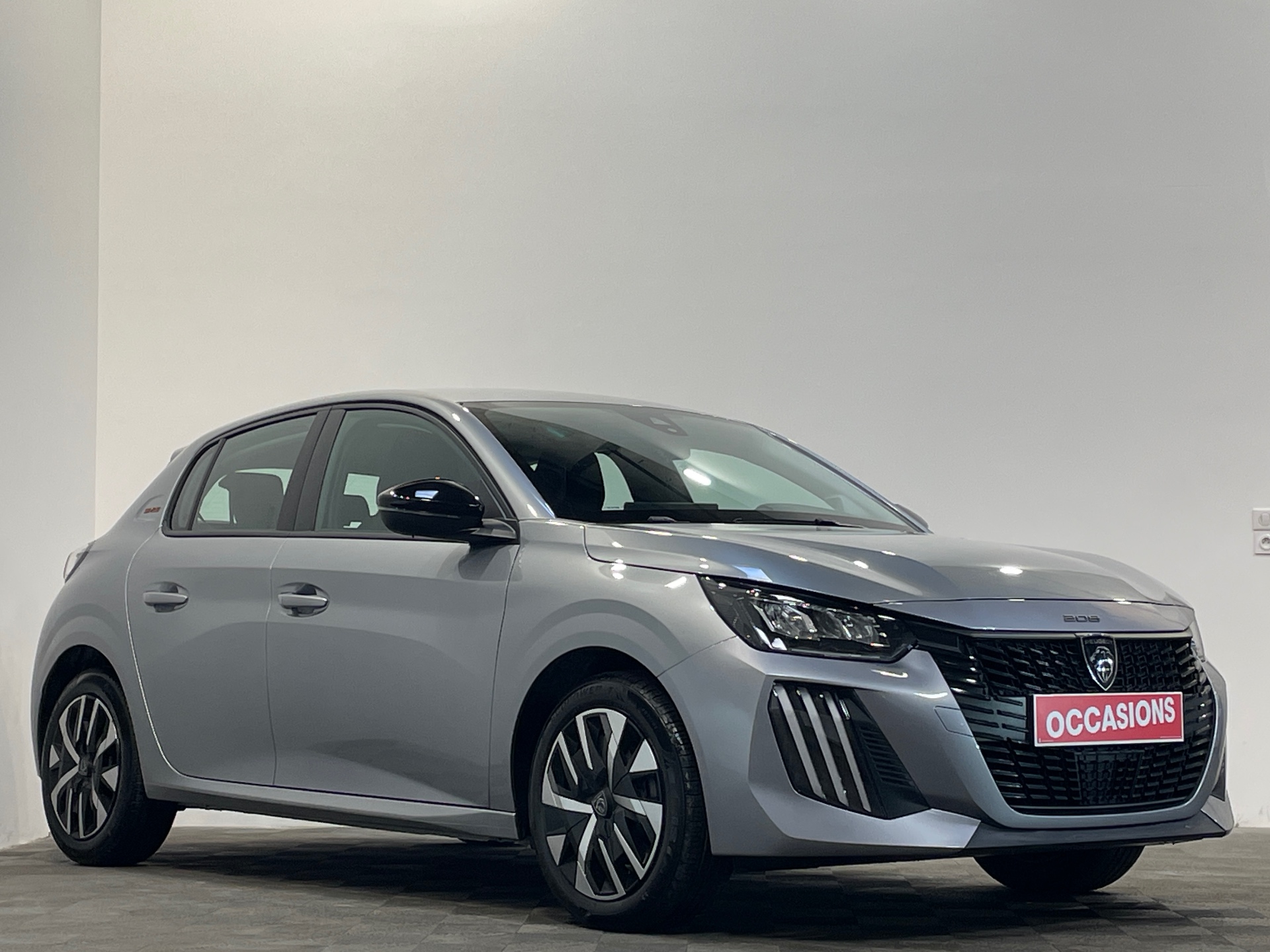 Photo 2 du véhicule PEUGEOT 208