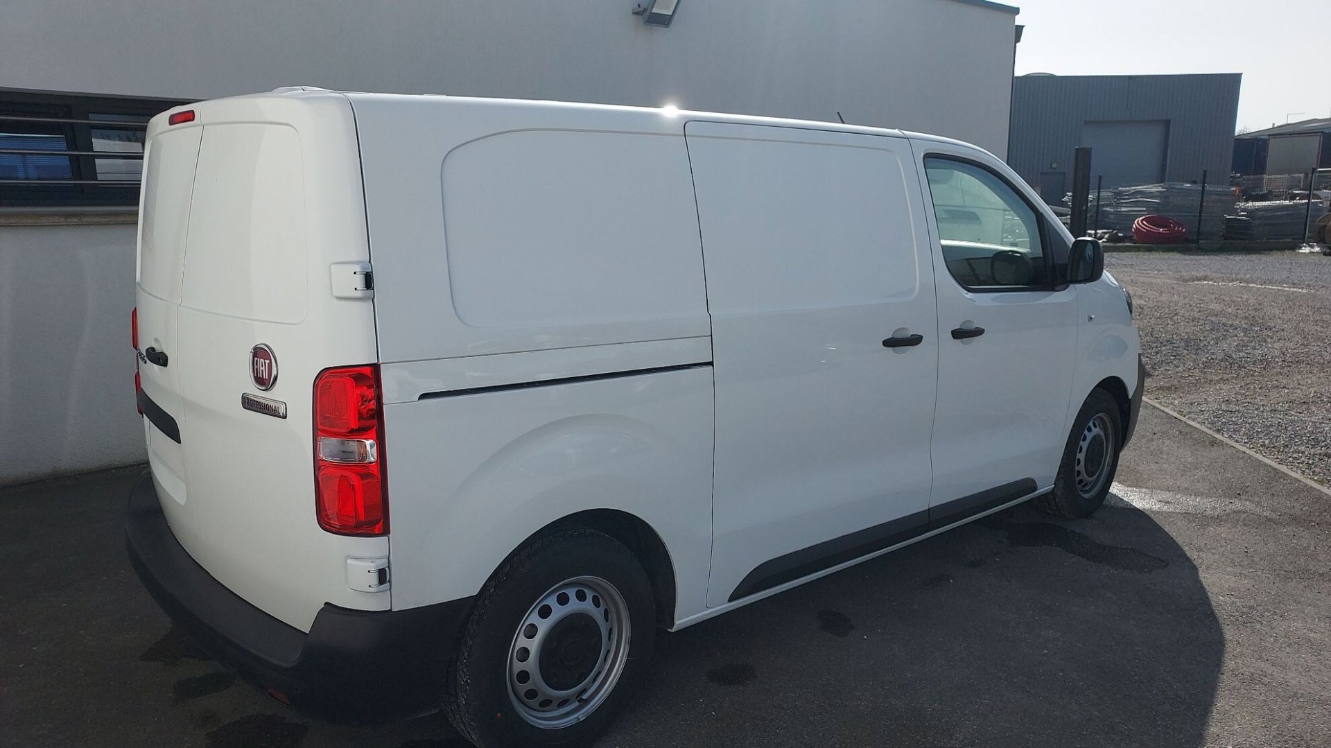 FIAT SCUDO FOURGON STANDARD 2.0 MULTIJET 145CH LOUNGE BVA, photo 2