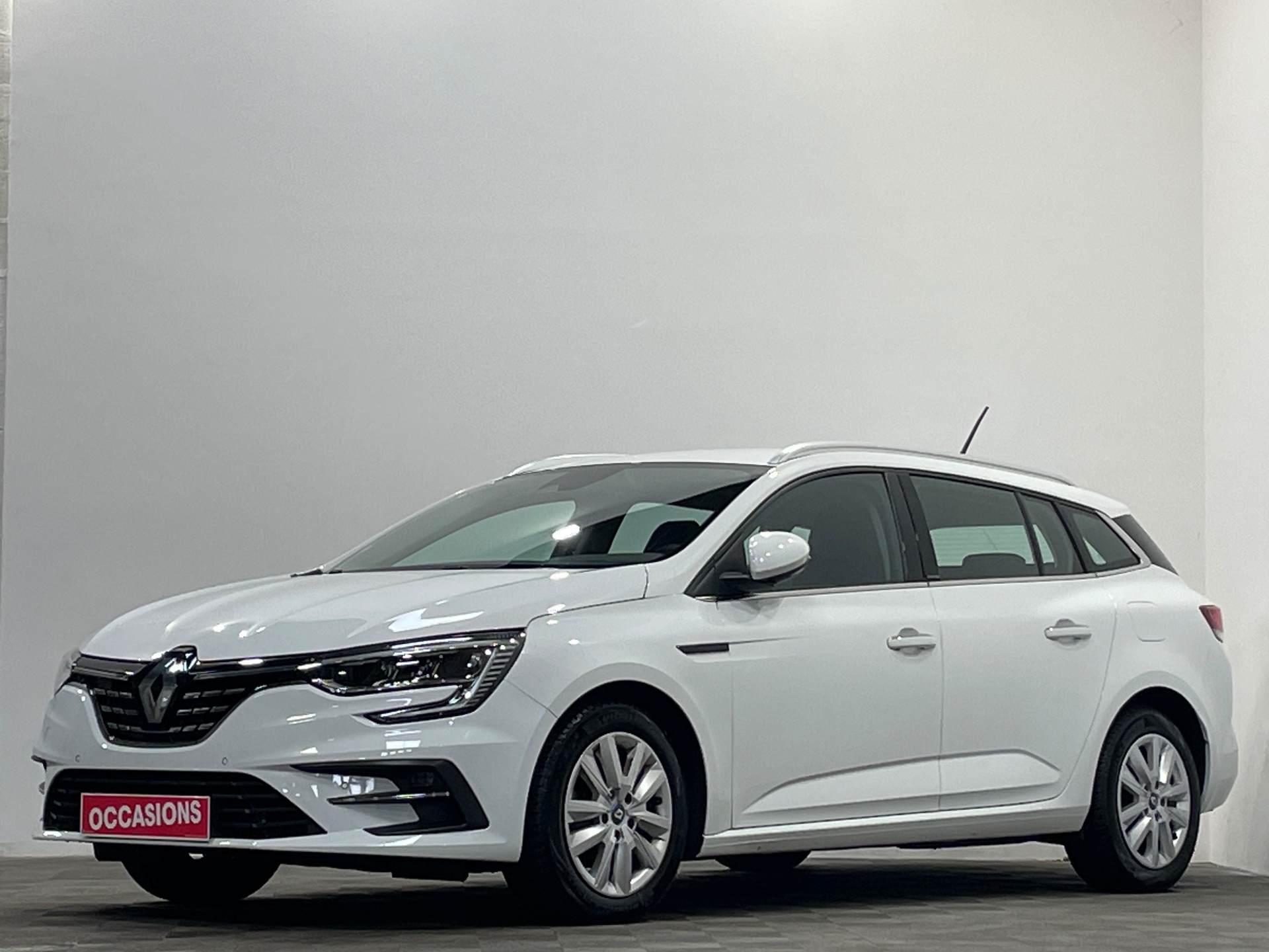 RENAULT MEGANE IV ESTATE E-TECH Plug-In Hybride 160 Business d'occasion