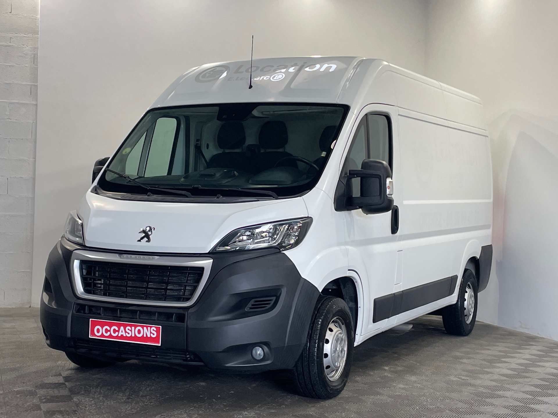 PEUGEOT BOXER FOURGON TOLE 333 L2H2 BLUEHDI 140 S&S ASPHALT d'occasion