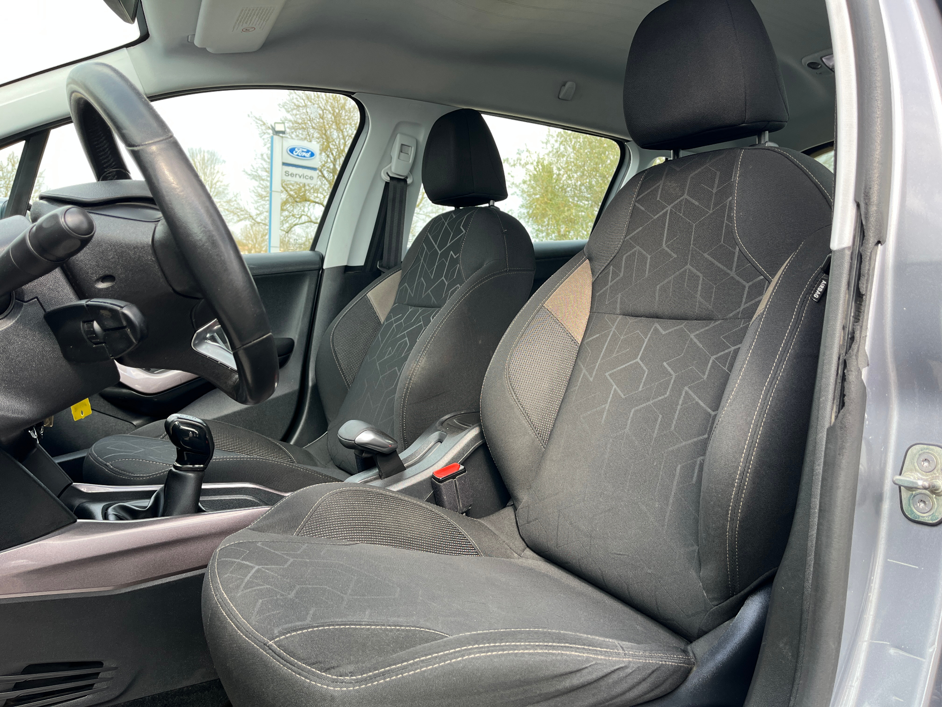 45b59315-a00a-42a0-b367-163e2d16e558