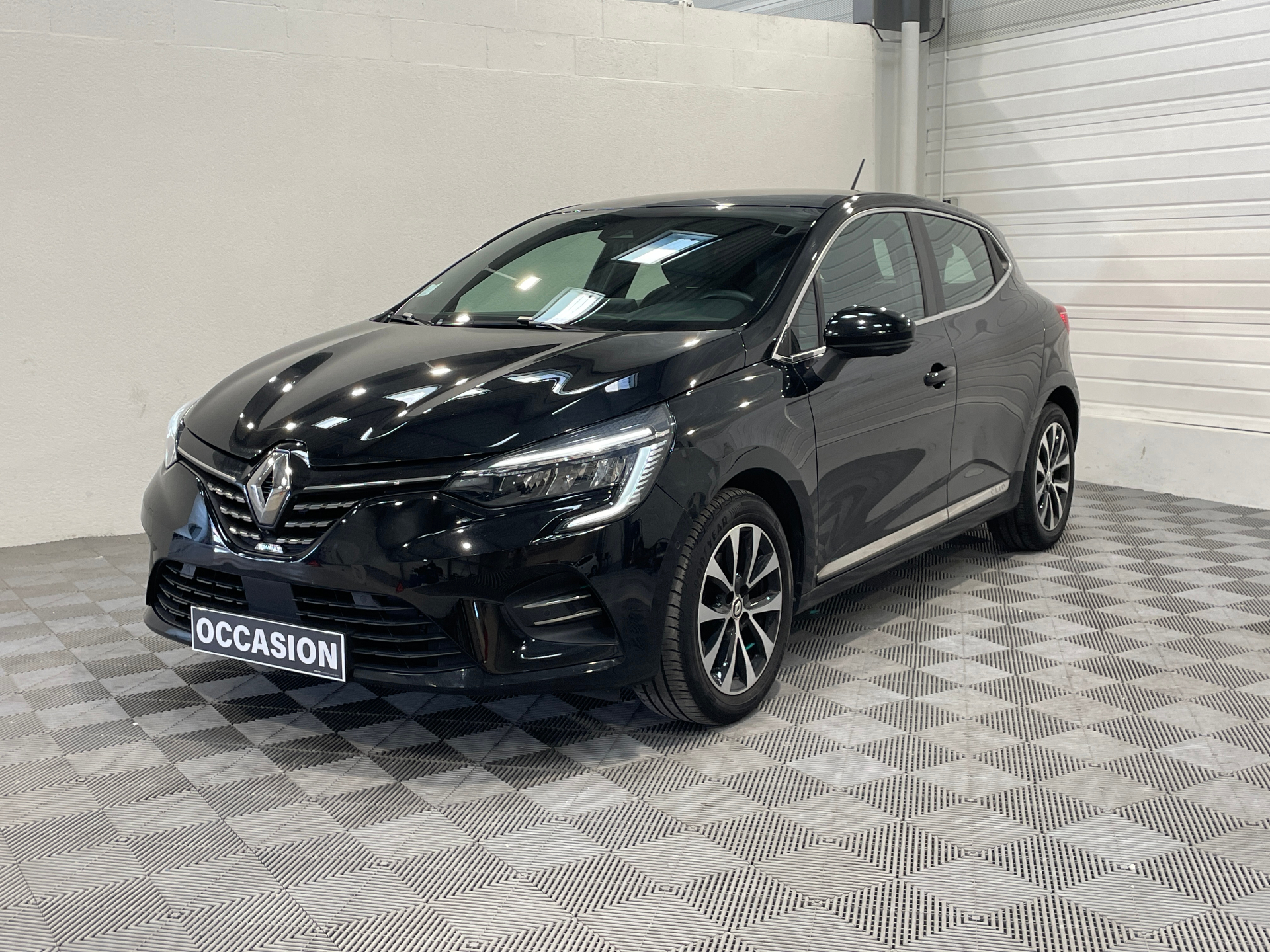 RENAULT CLIO V Blue dCi 100 - 21N Intens d'occasion