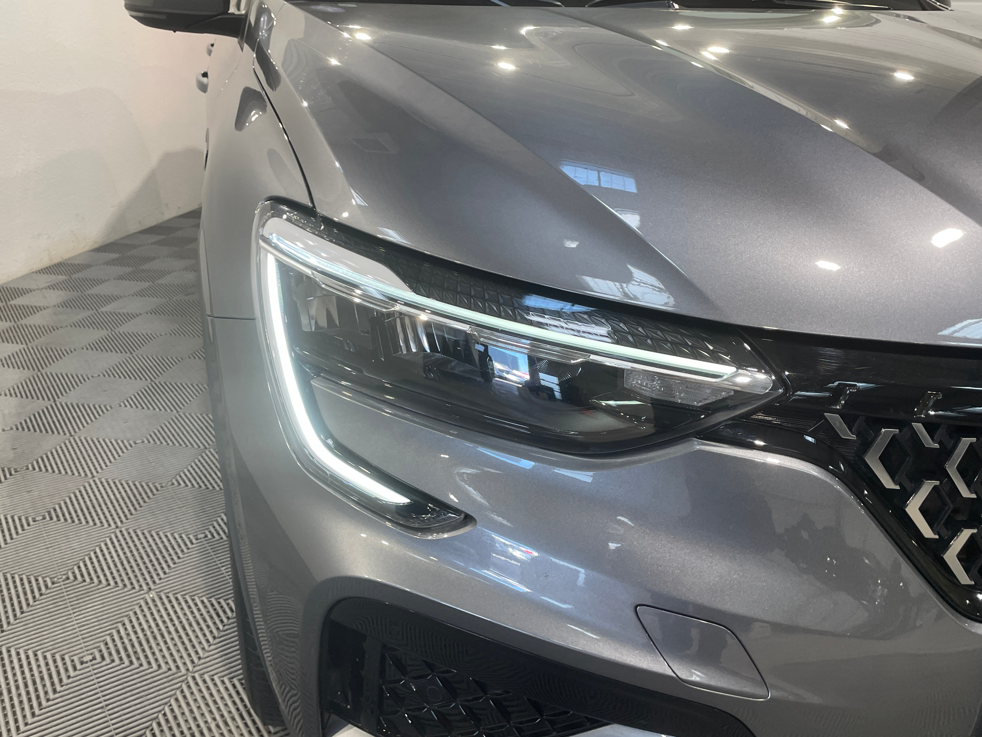 Photo 4 du véhicule RENAULT ARKANA
