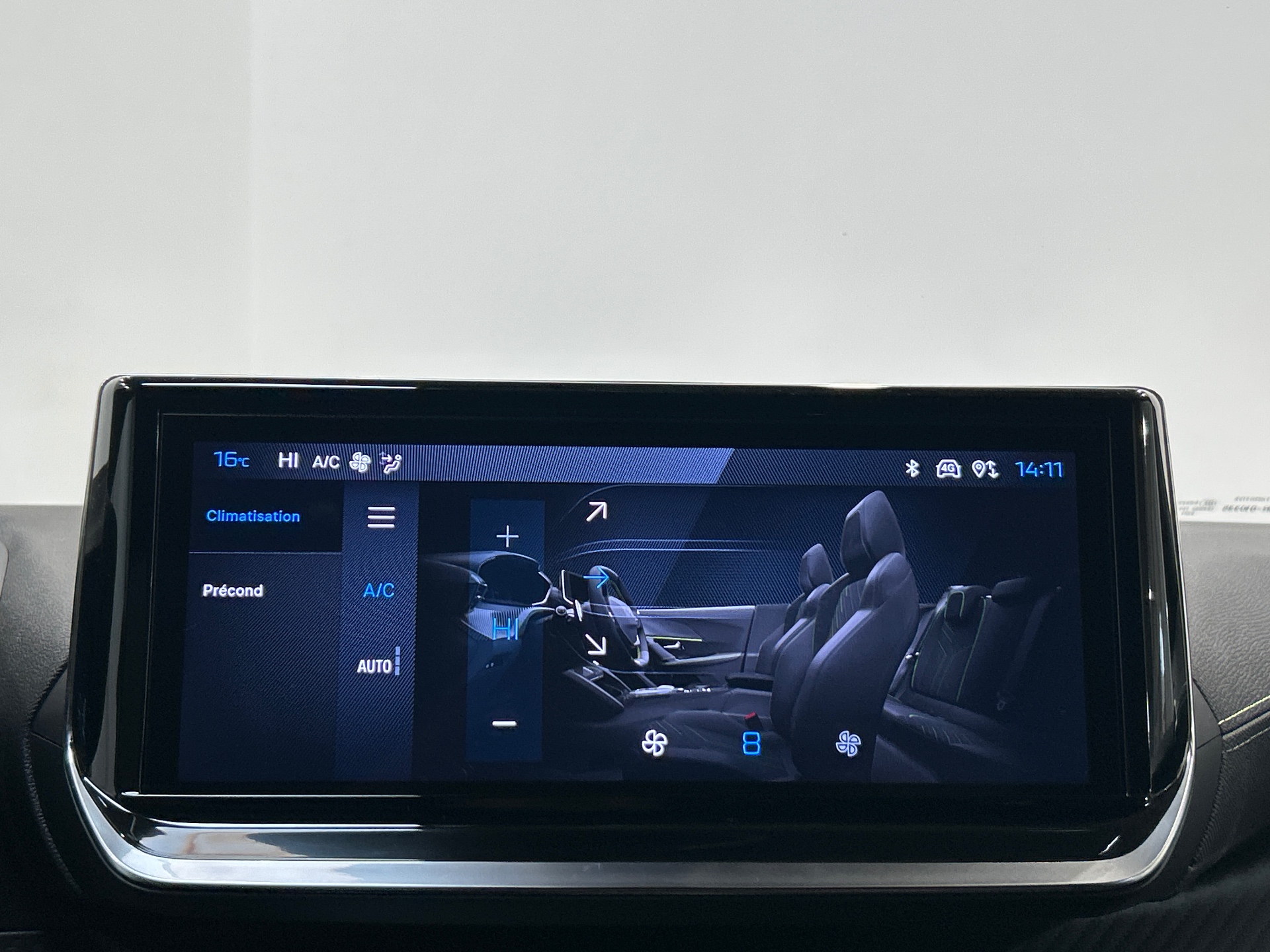 Photo 17 du véhicule PEUGEOT 2008 ELECTRIQUE