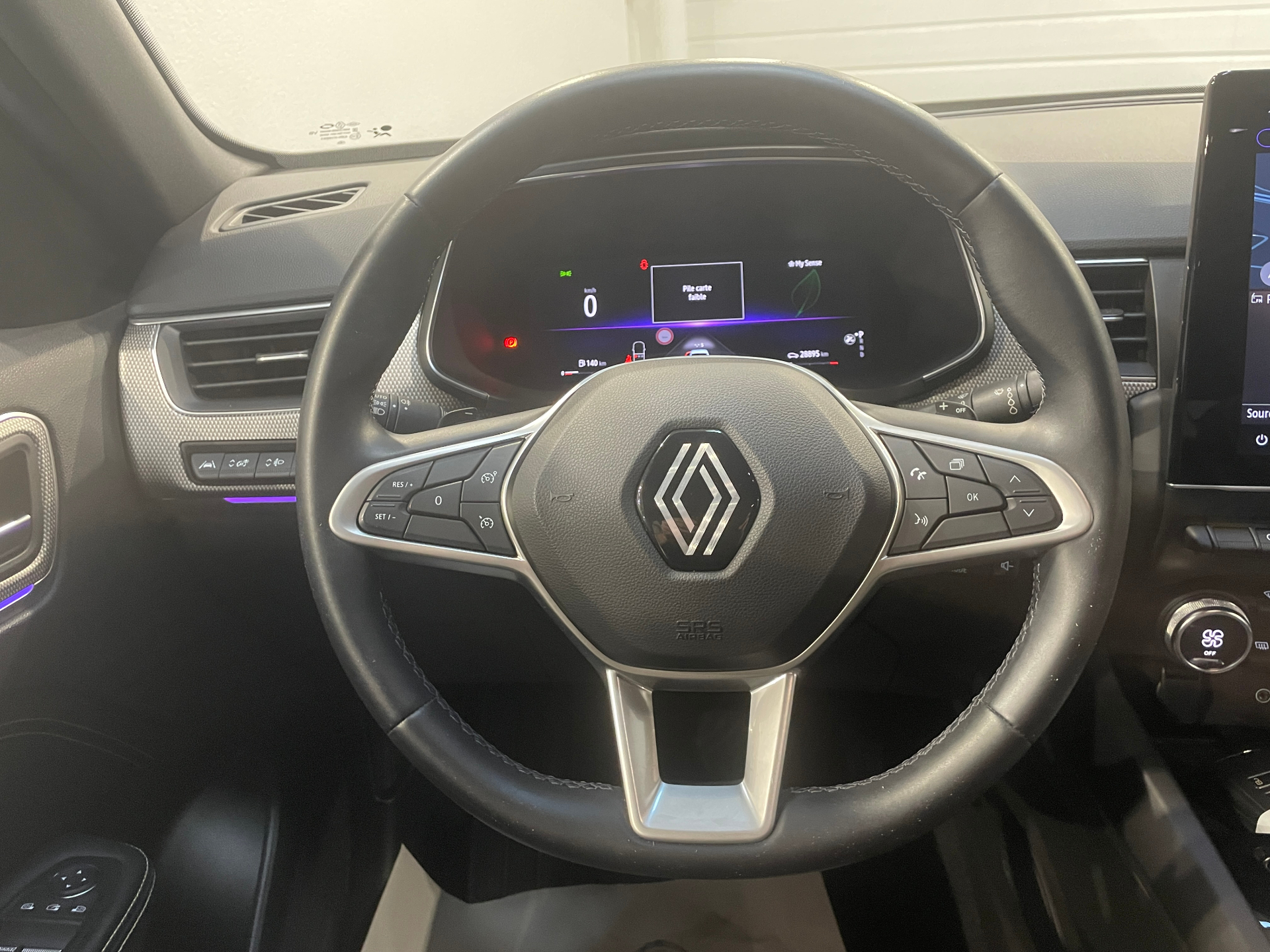 Photo 15 du véhicule RENAULT ARKANA