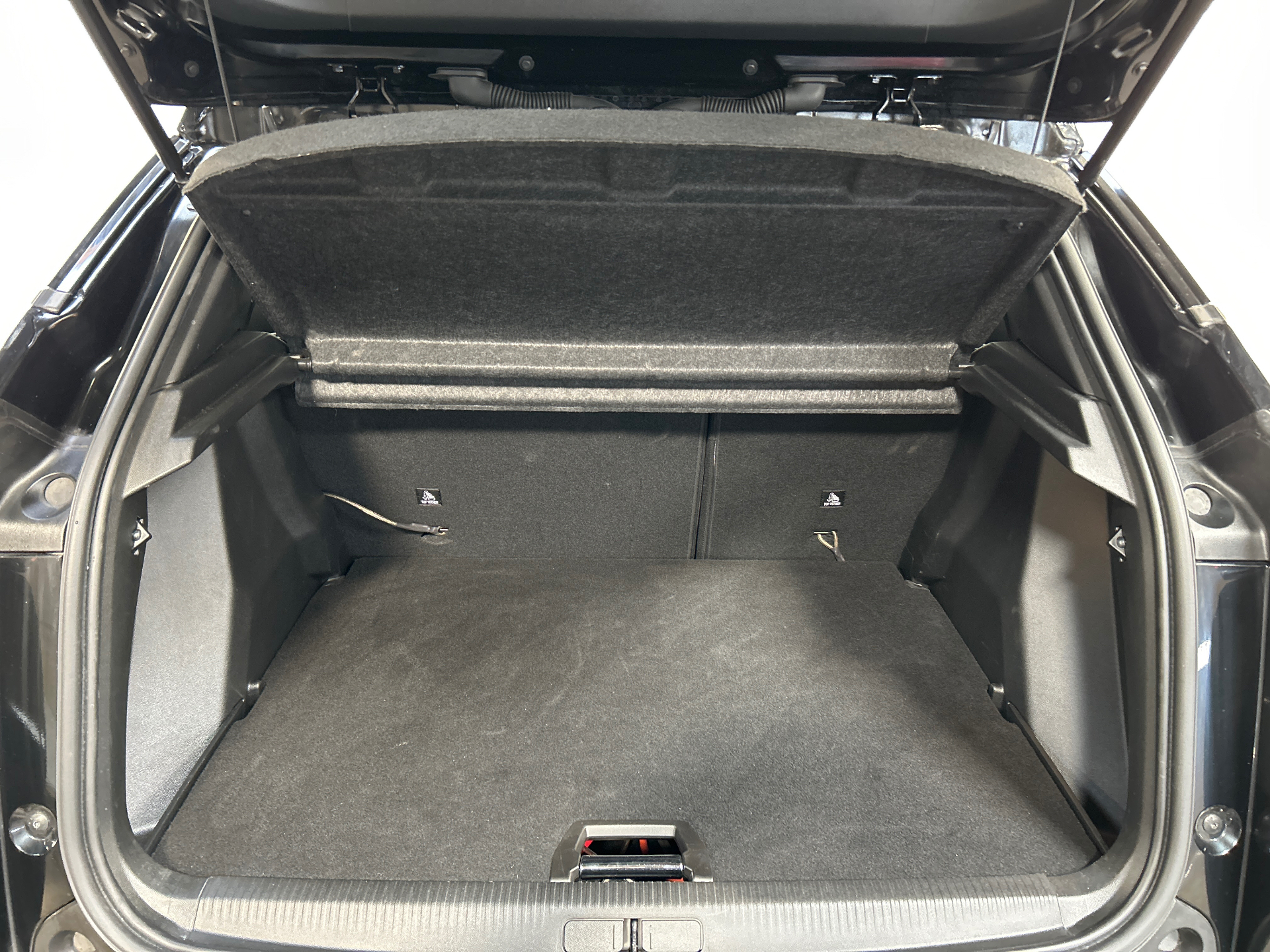 Photo 37 du véhicule PEUGEOT 2008 ELECTRIQUE