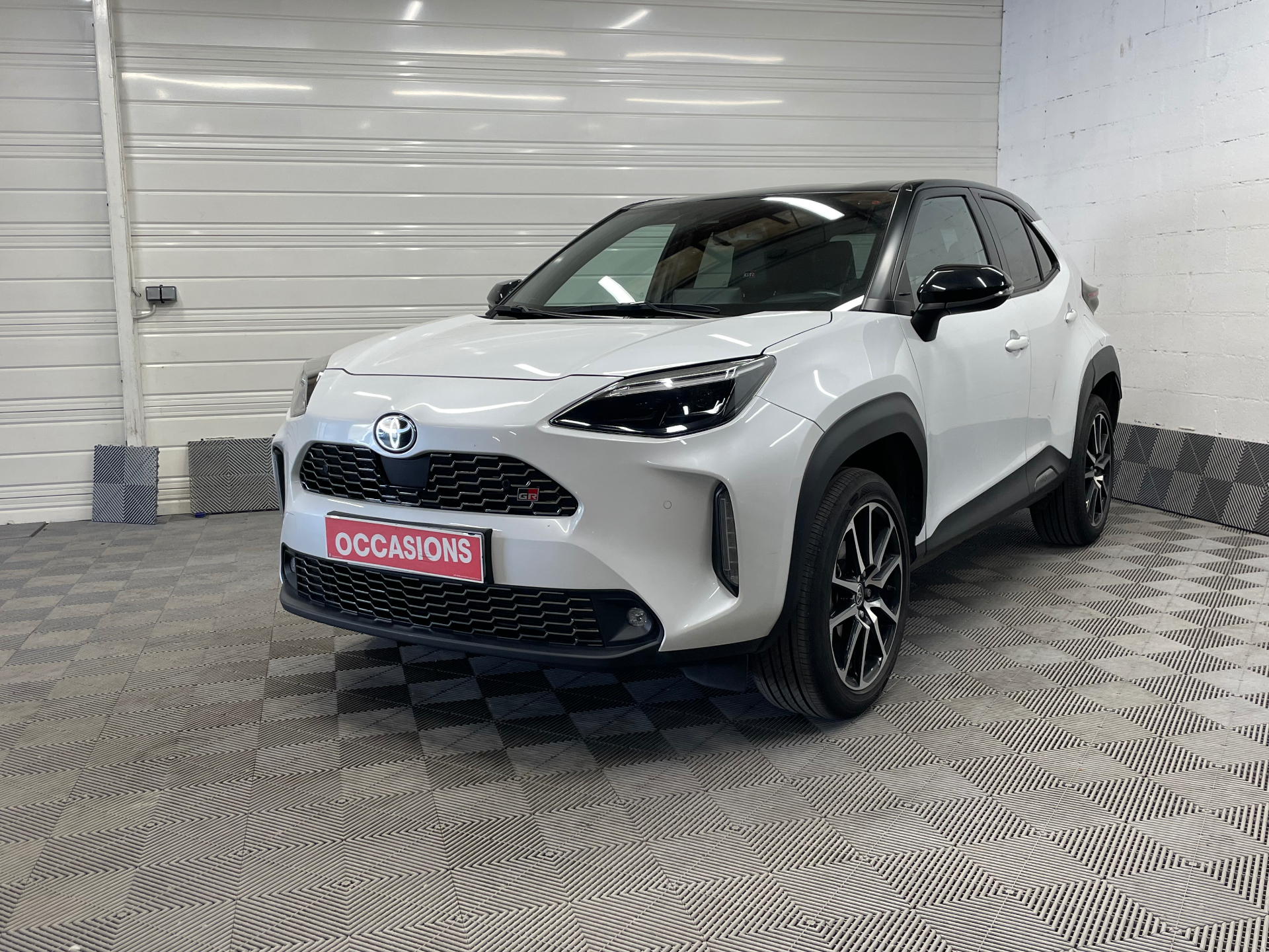 TOYOTA YARIS CROSS HYBRIDE 116h 2WD GR SPORT d'occasion