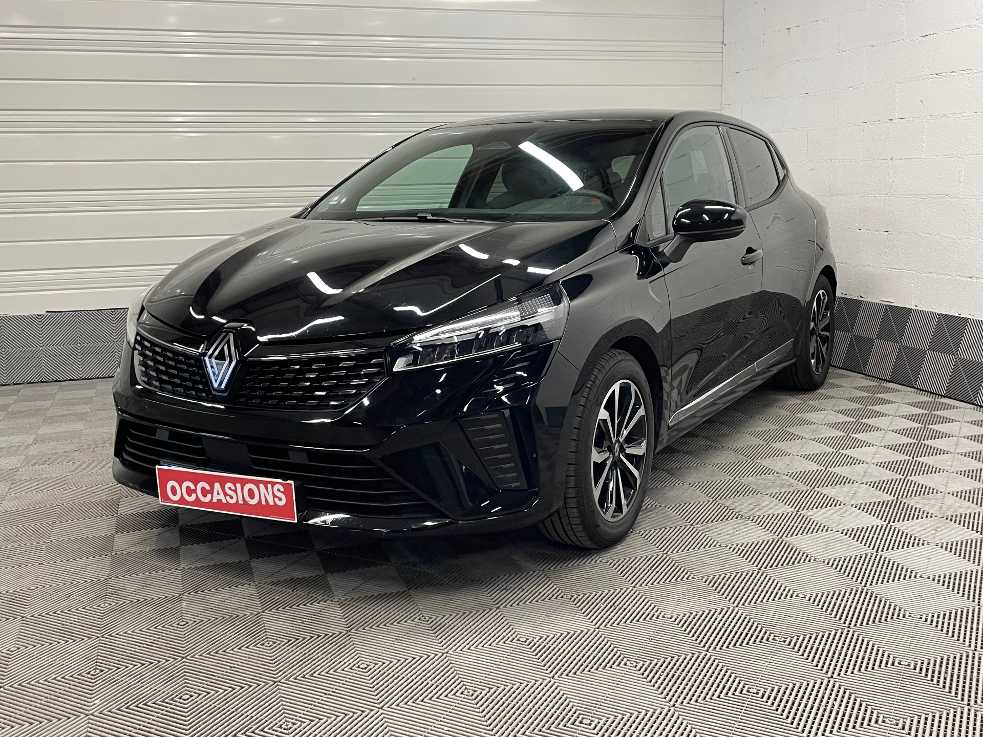 RENAULT CLIO V E-Tech full hybrid 145 ch GSR2 Techno d'occasion