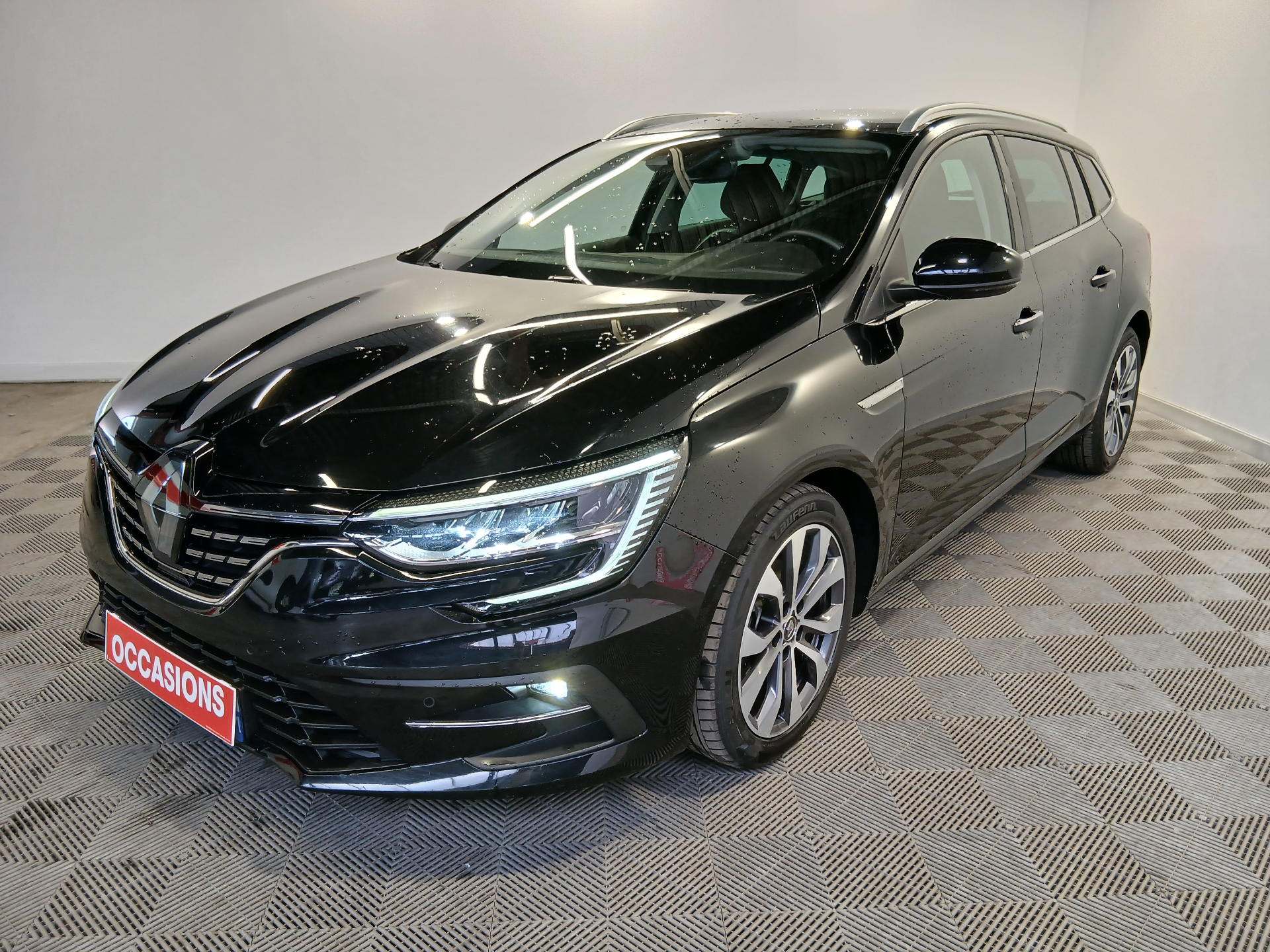 RENAULT MEGANE IV ESTATE techno TCe 140 EDC -23 d'occasion