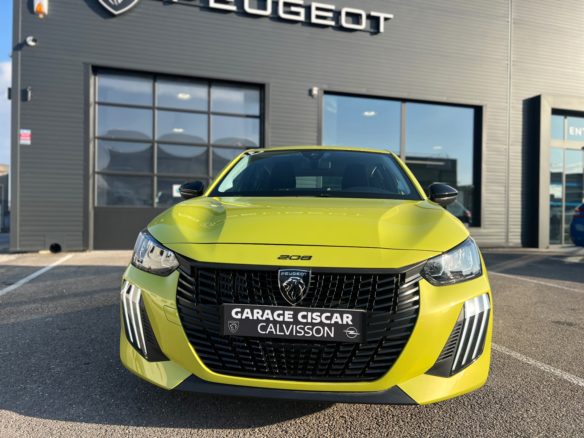 PEUGEOT 208 2024 — photo 1