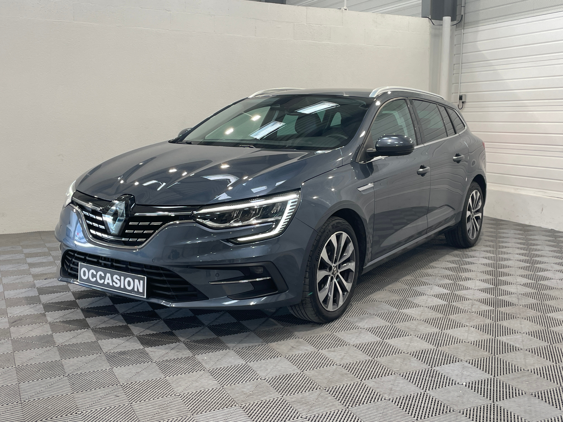 RENAULT MEGANE IV ESTATE TCe 140 EDC Techno d'occasion