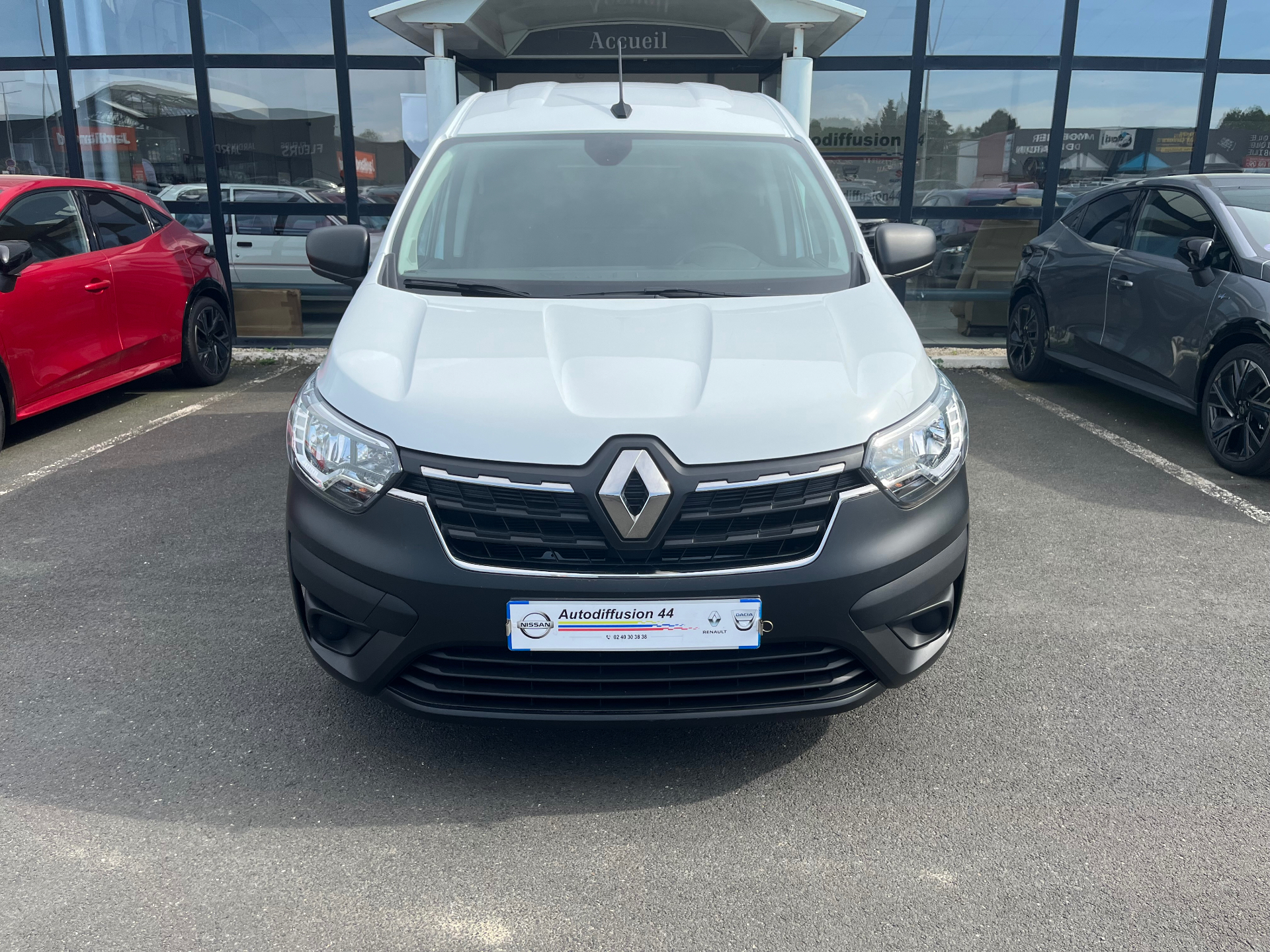 RENAULT EXPRESS VAN