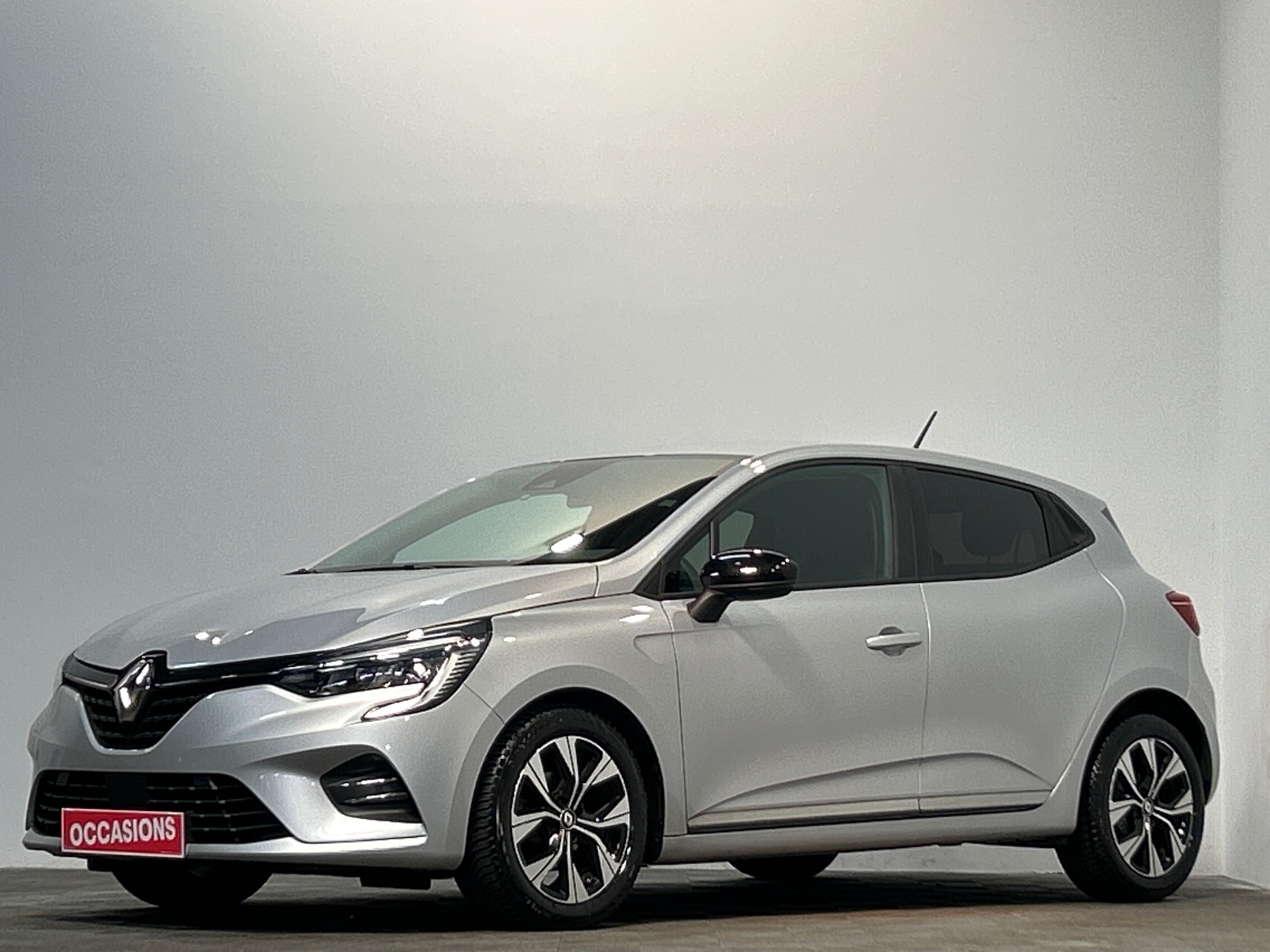 RENAULT CLIO V TCe 90 - 21 Zen d'occasion