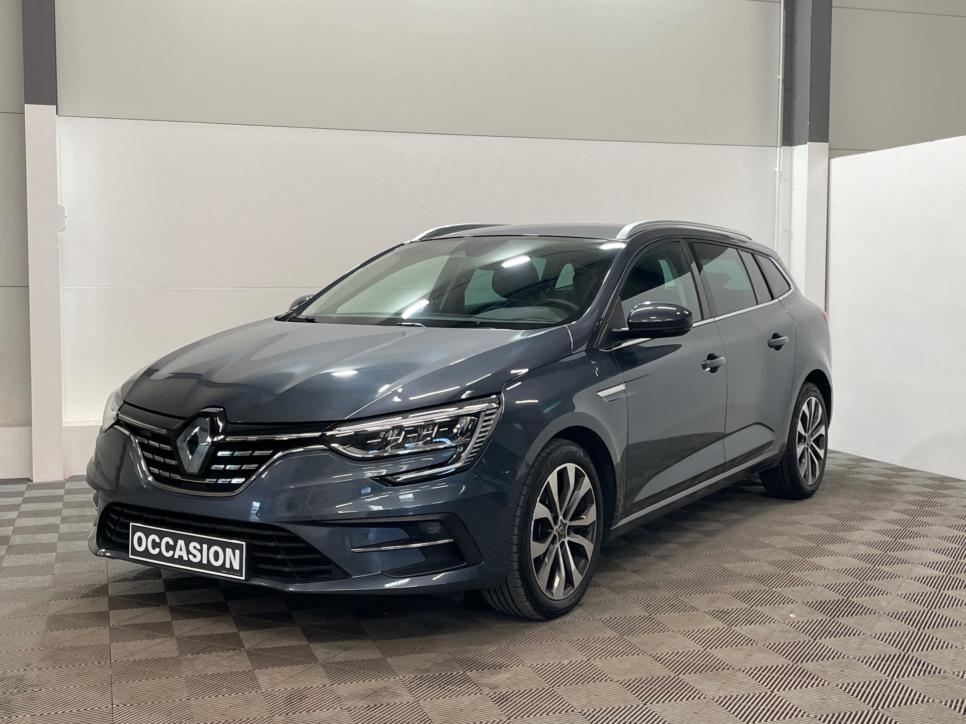 RENAULT MEGANE IV ESTATE techno TCe 140 EDC -23 d'occasion