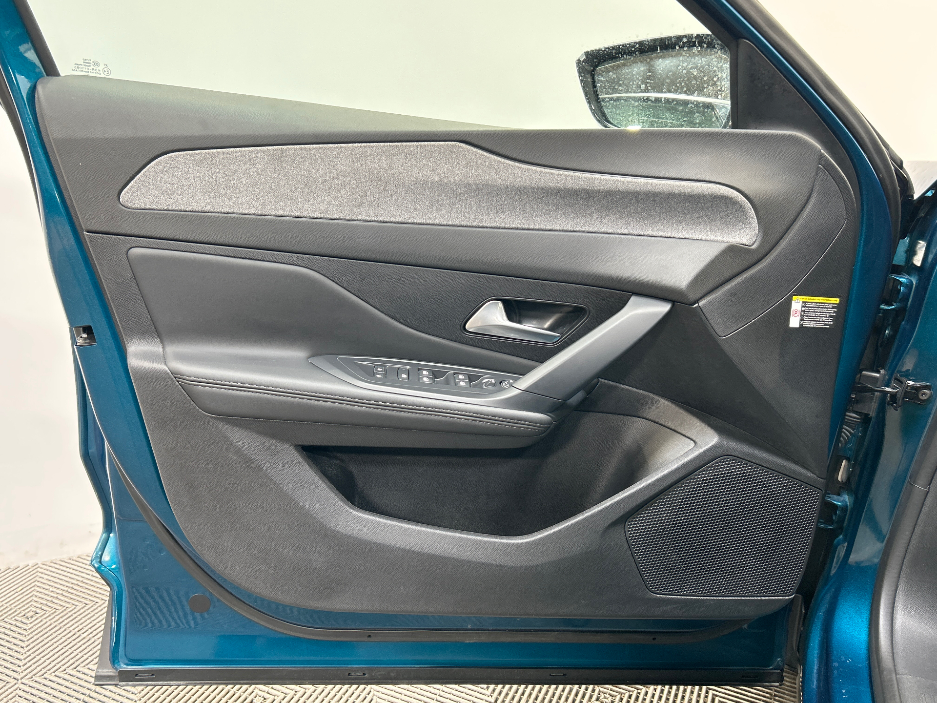 Photo 30 du véhicule PEUGEOT 408