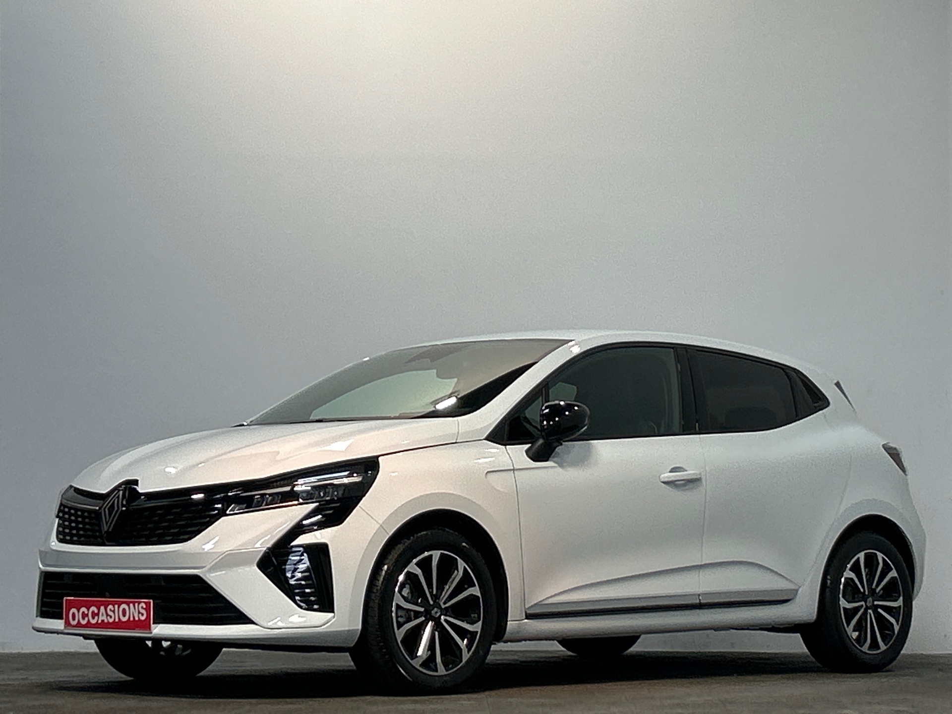 RENAULT CLIO V E-Tech full hybrid 145 ch GSR2 Techno d'occasion