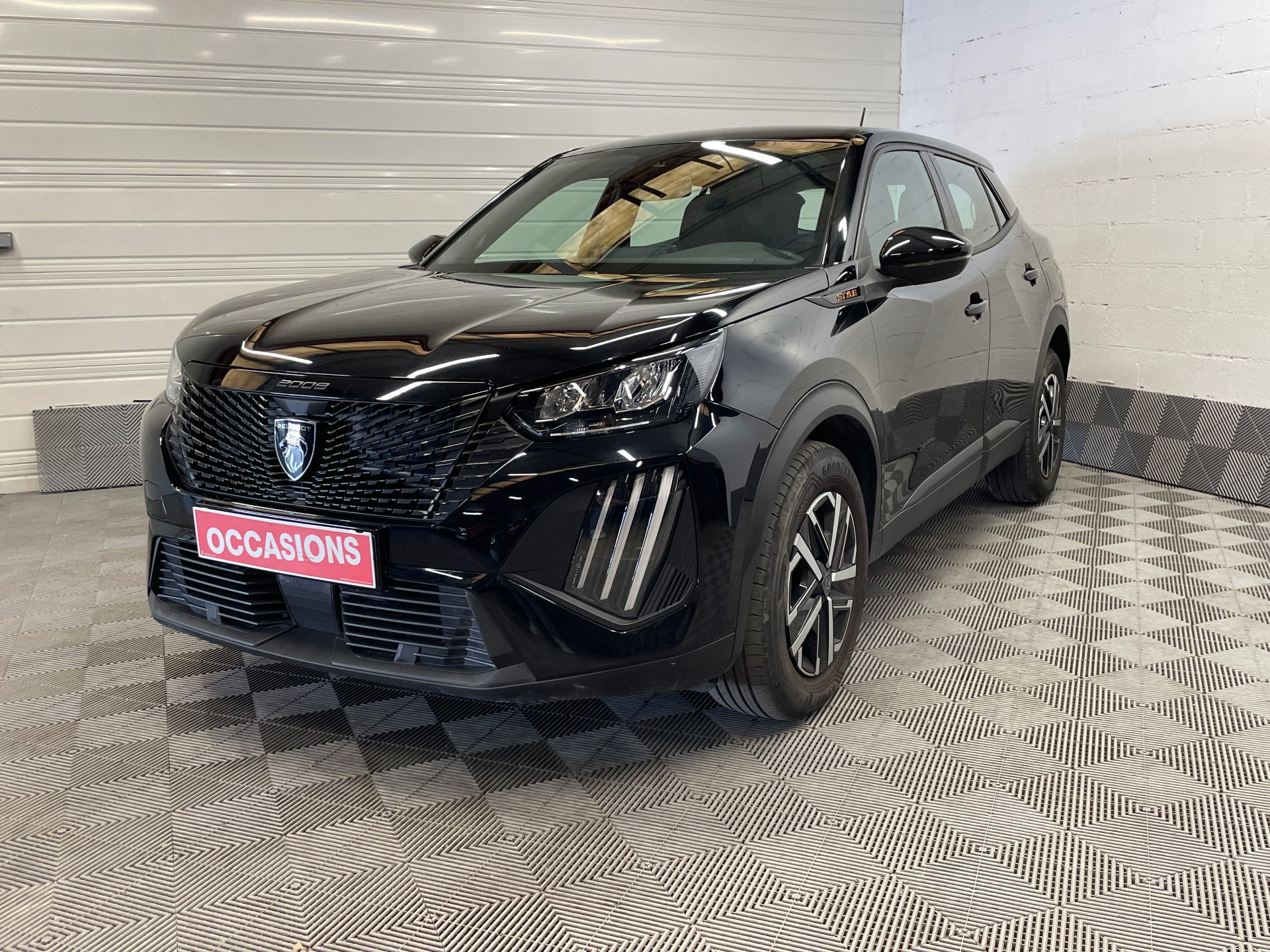 PEUGEOT 2008 Hybrid 145 e-DCS6 Style d'occasion