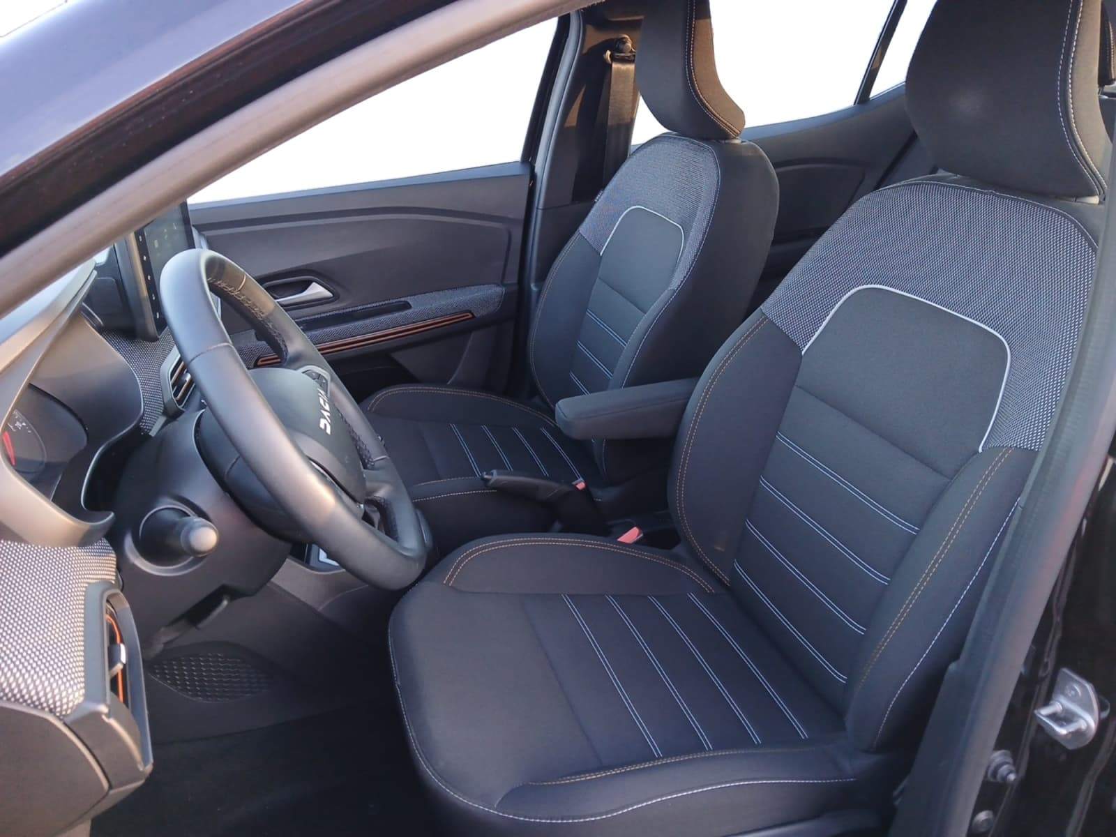 Photo 10 du véhicule DACIA SANDERO
