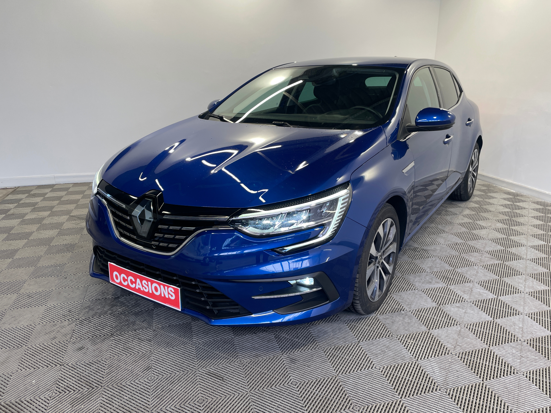 RENAULT MEGANE IV BERLINE techno TCe 140 EDC -23 d'occasion