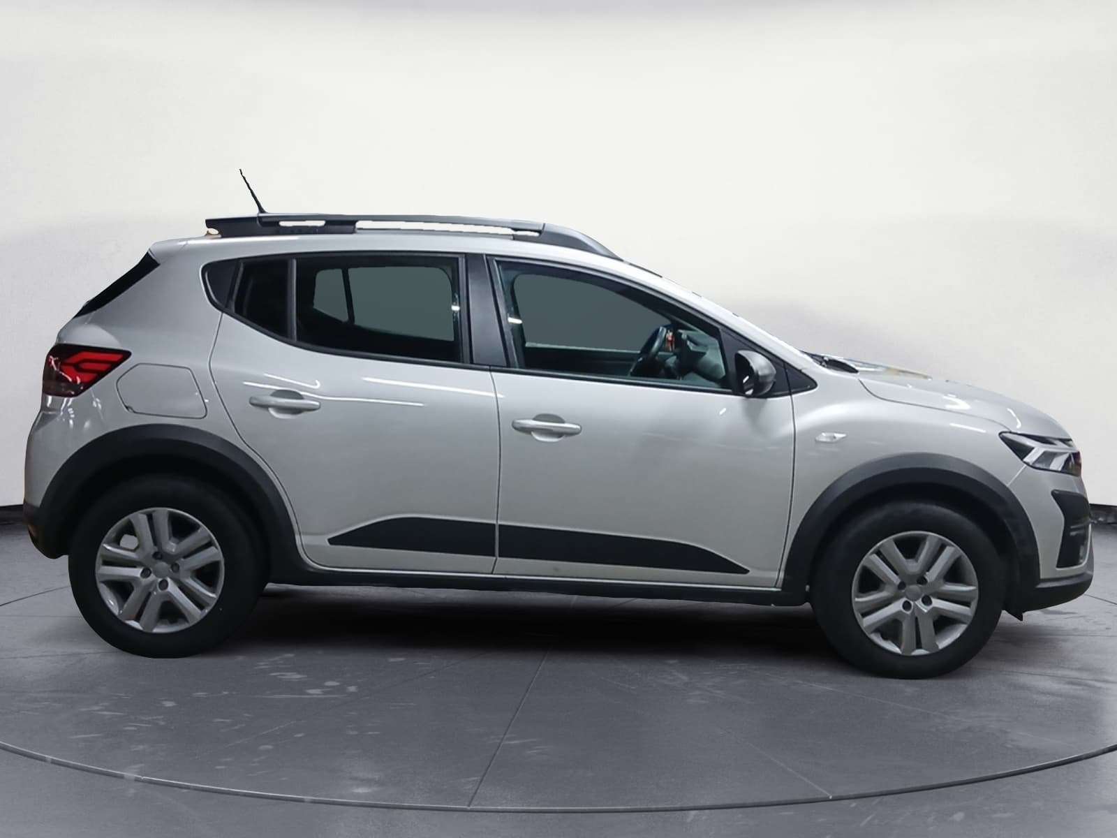 Photo 4 du véhicule DACIA SANDERO