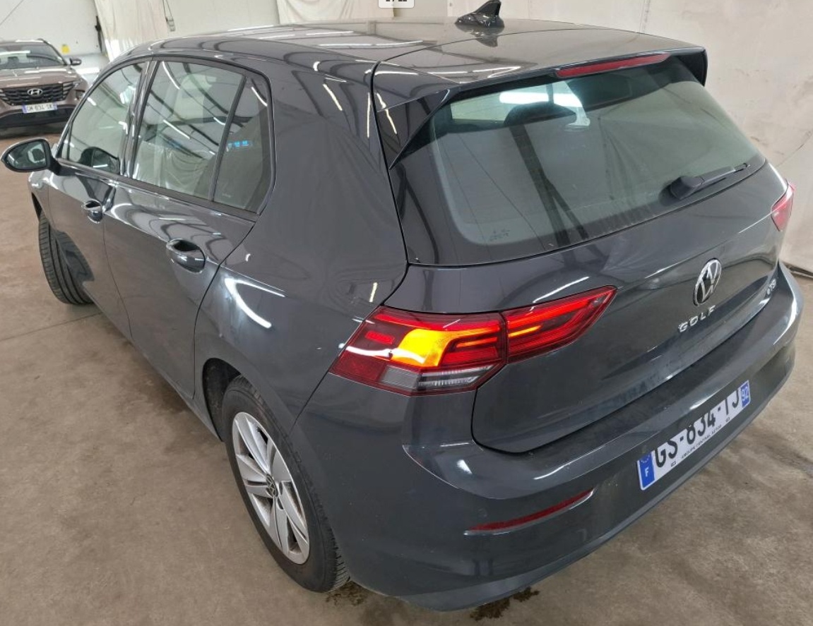 Photo 4 du véhicule VOLKSWAGEN GOLF