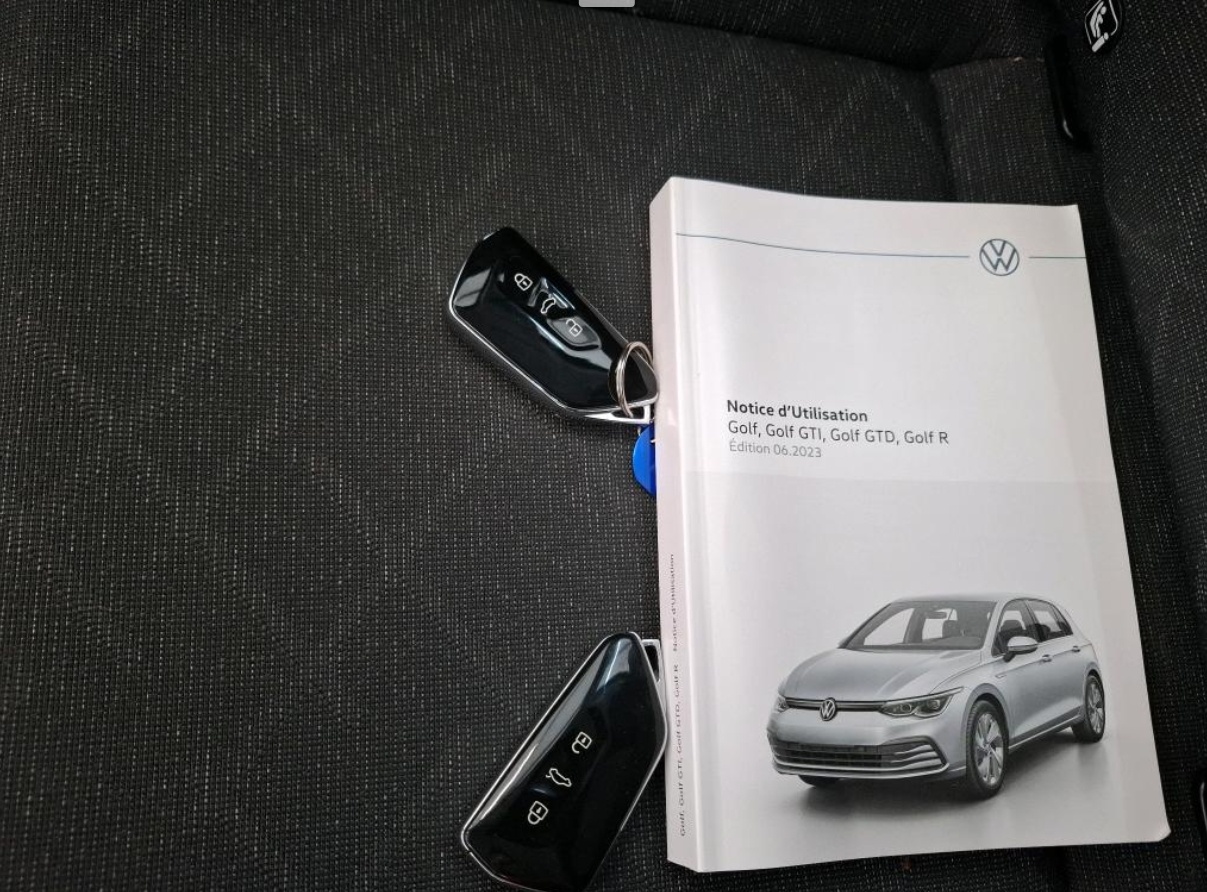 Photo 12 du véhicule VOLKSWAGEN GOLF