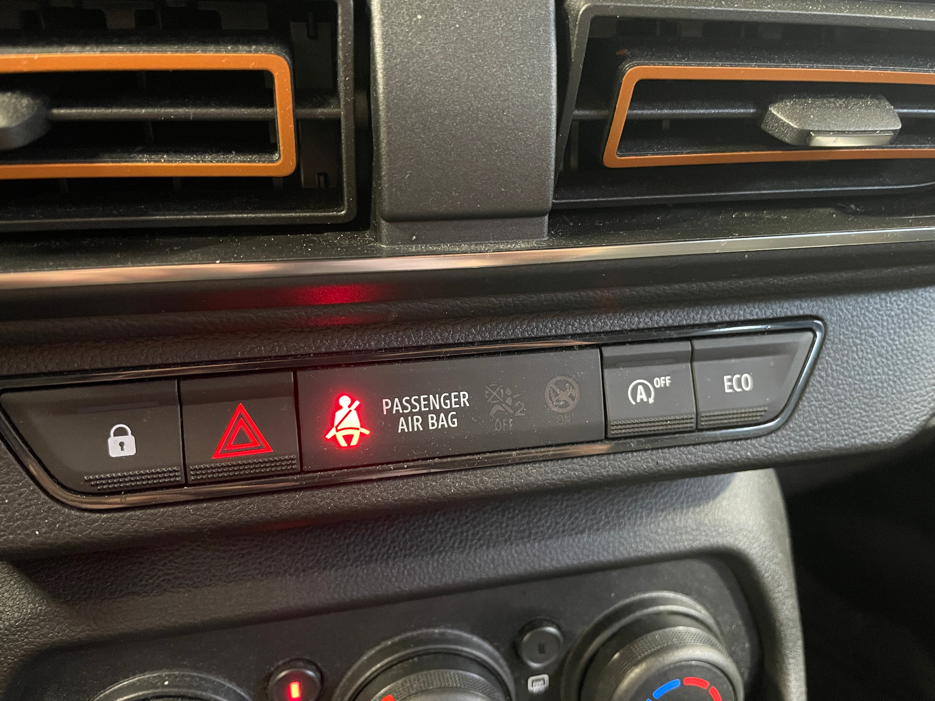 Photo 8 du véhicule DACIA SANDERO