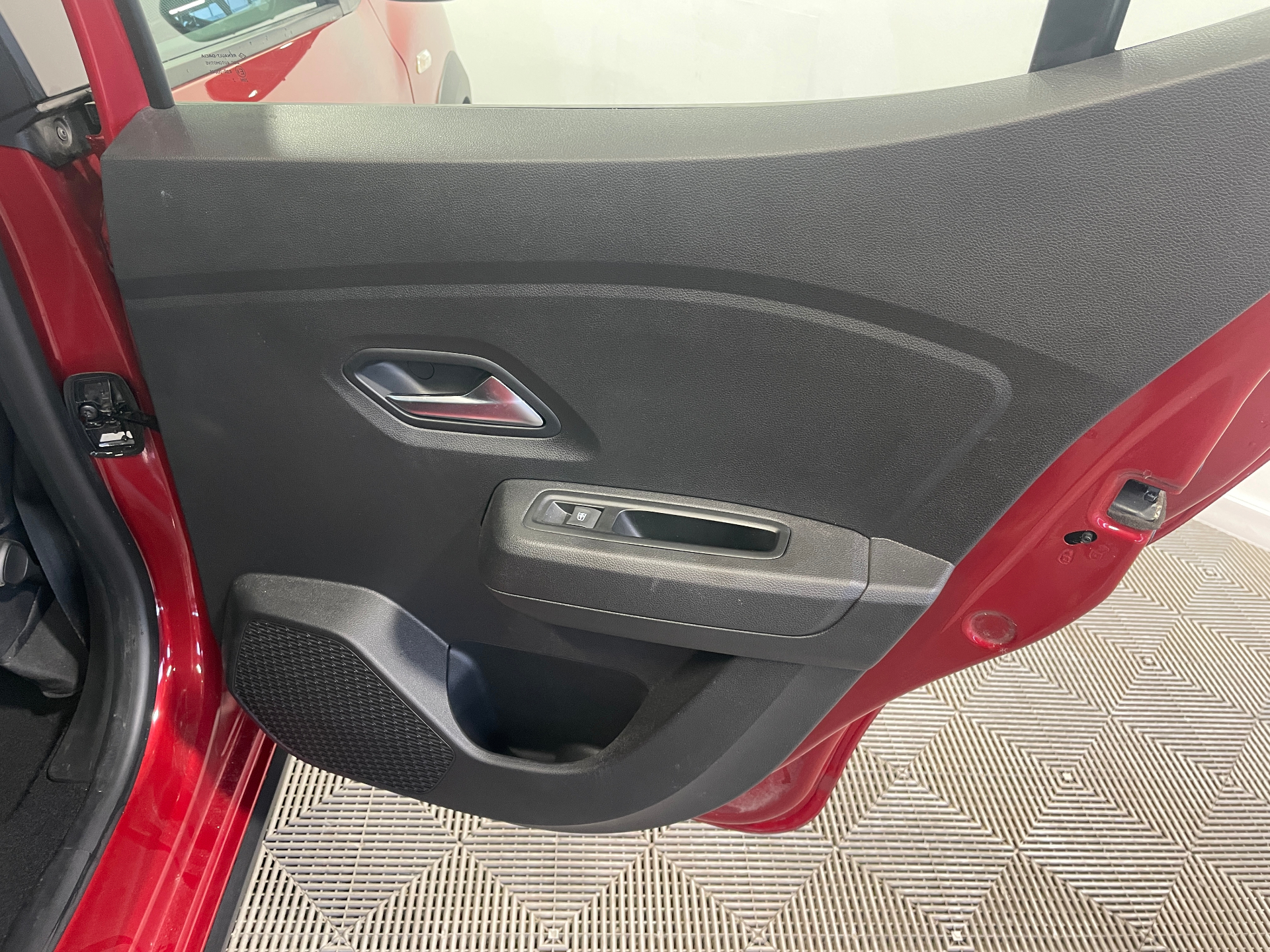 Photo 11 du véhicule DACIA SANDERO