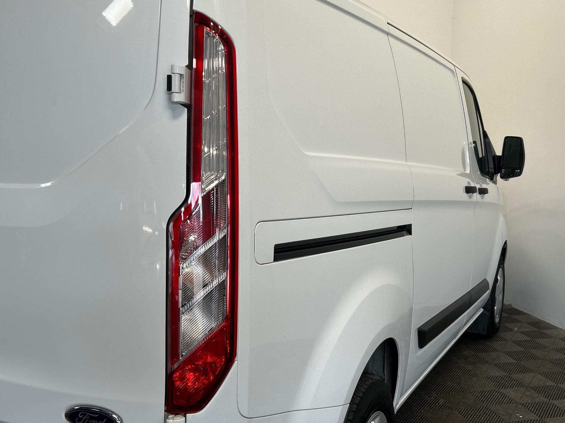 Photo 8 du véhicule FORD TRANSIT CUSTOM