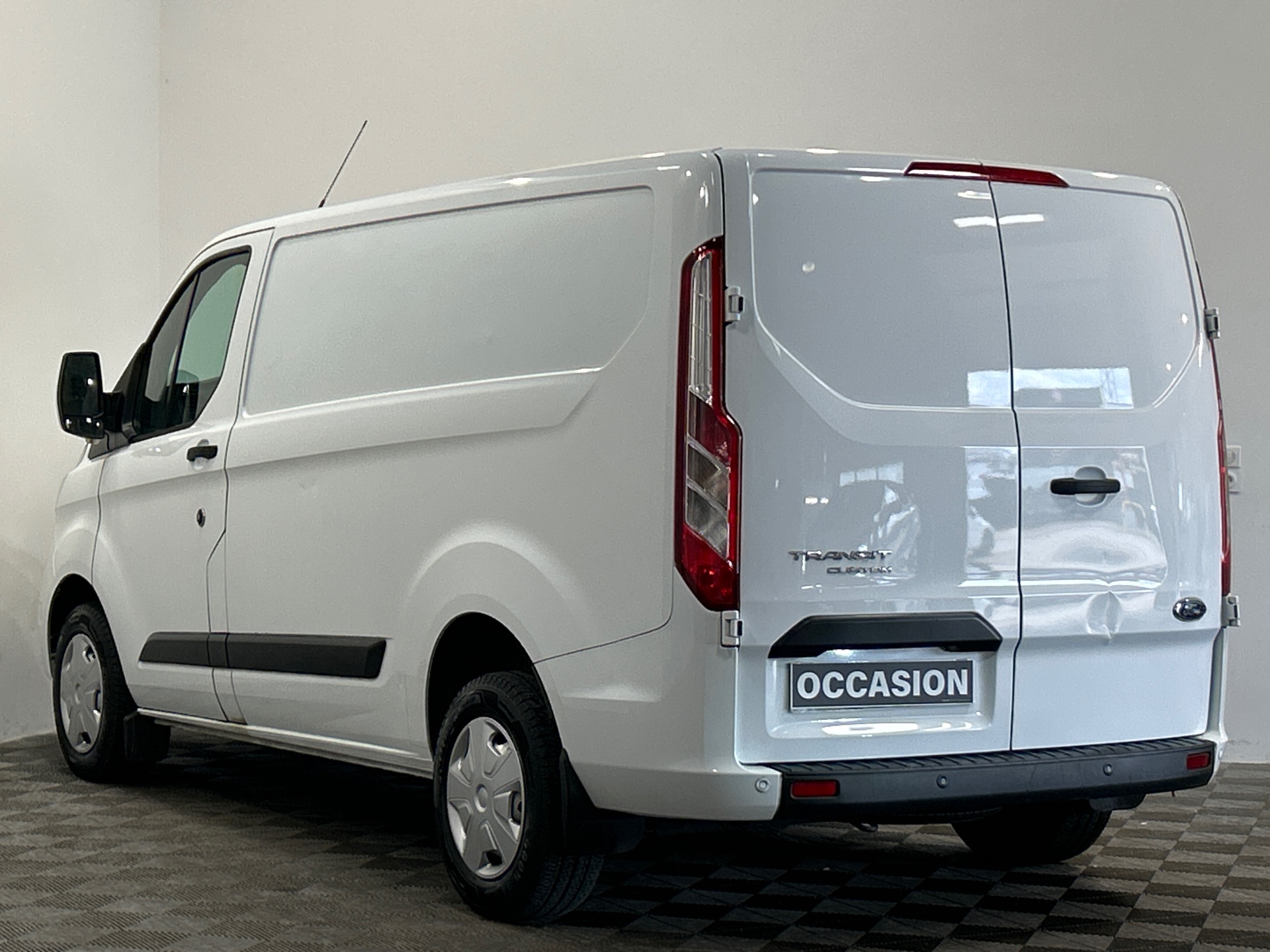 Photo 4 du véhicule FORD TRANSIT CUSTOM