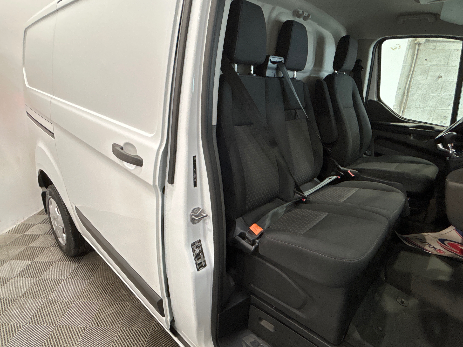 Photo 10 du véhicule FORD TRANSIT CUSTOM