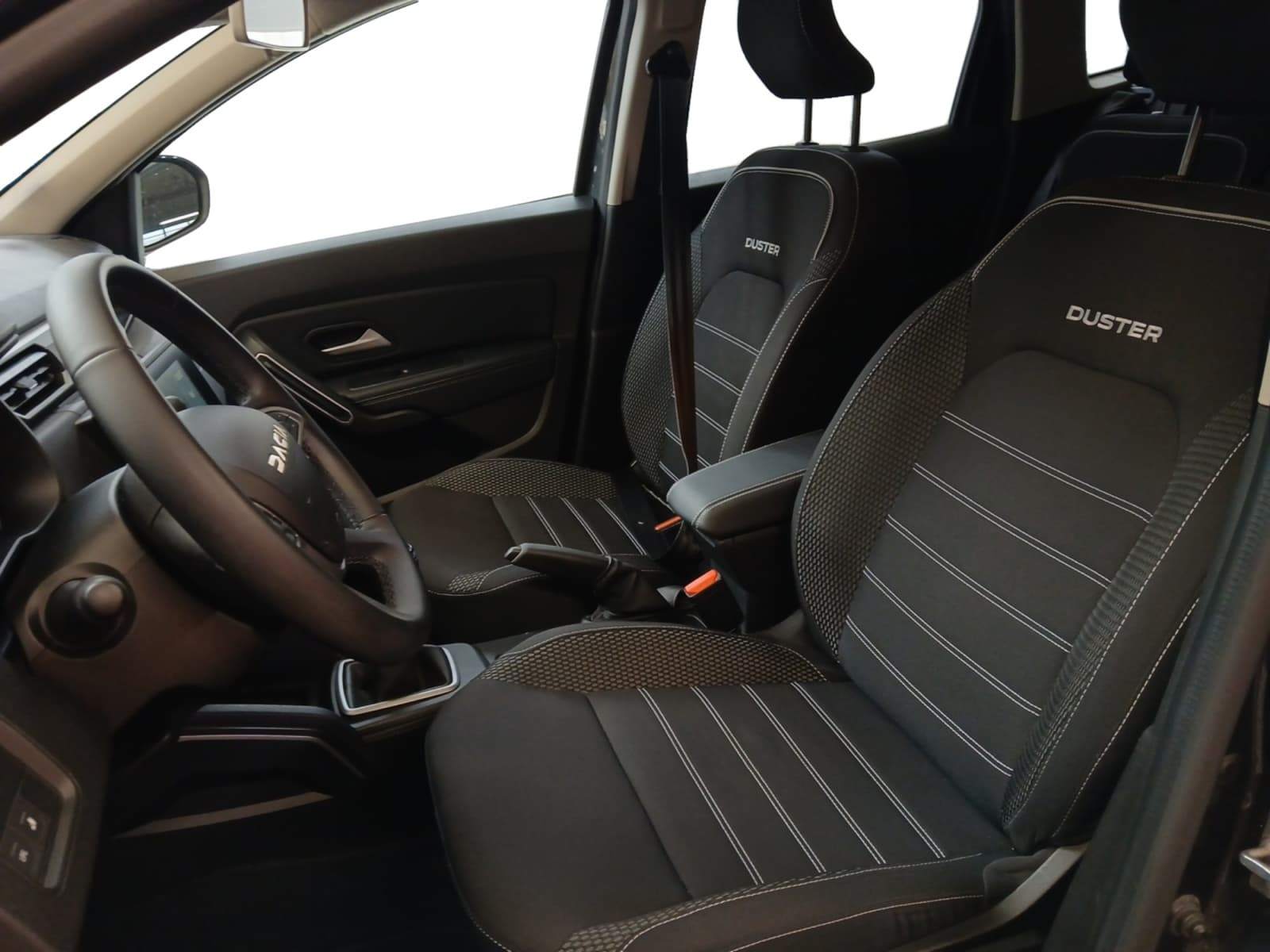 Photo 10 du véhicule DACIA DUSTER