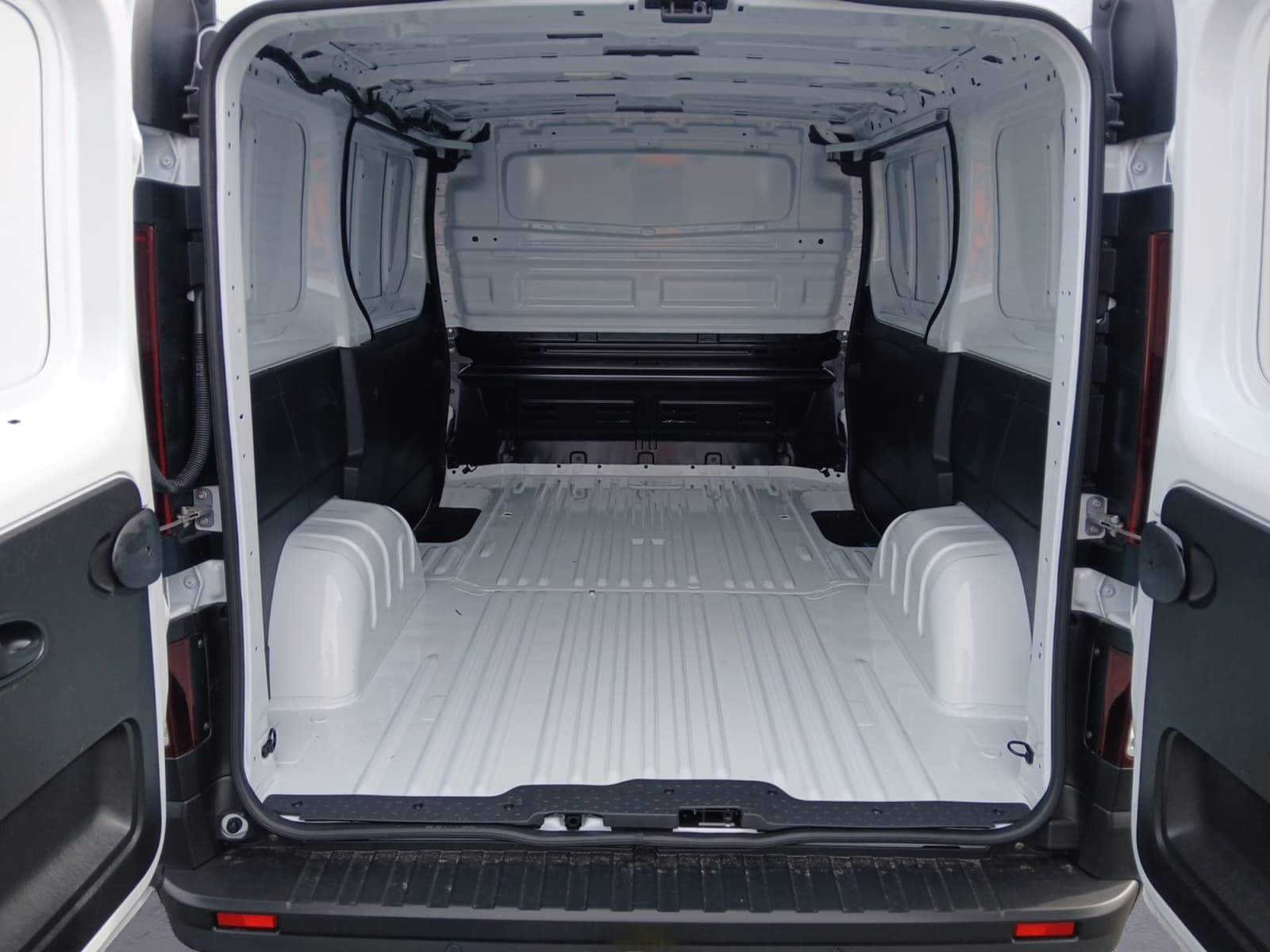Photo 15 du véhicule RENAULT TRAFIC FOURGON