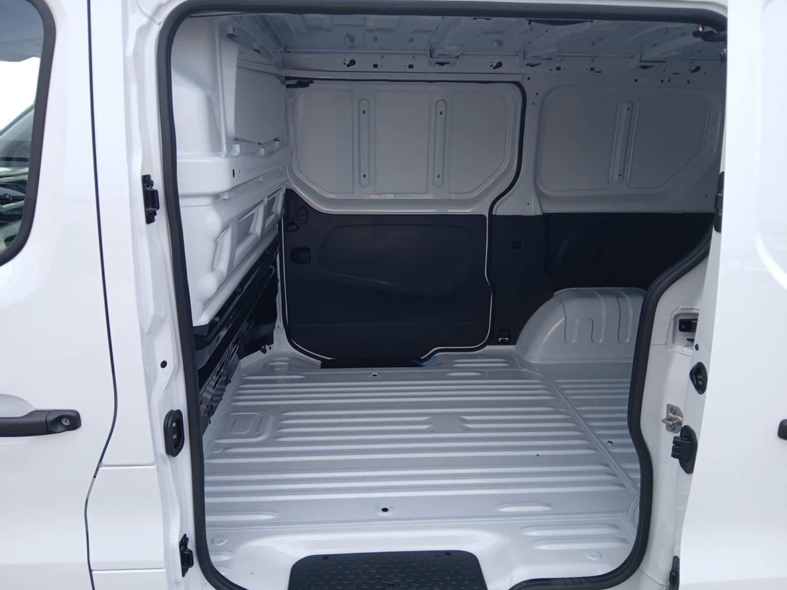 Photo 14 du véhicule RENAULT TRAFIC FOURGON