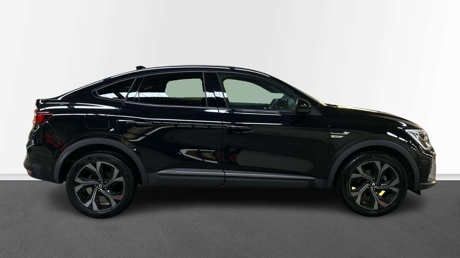 Photo 4 du véhicule RENAULT ARKANA