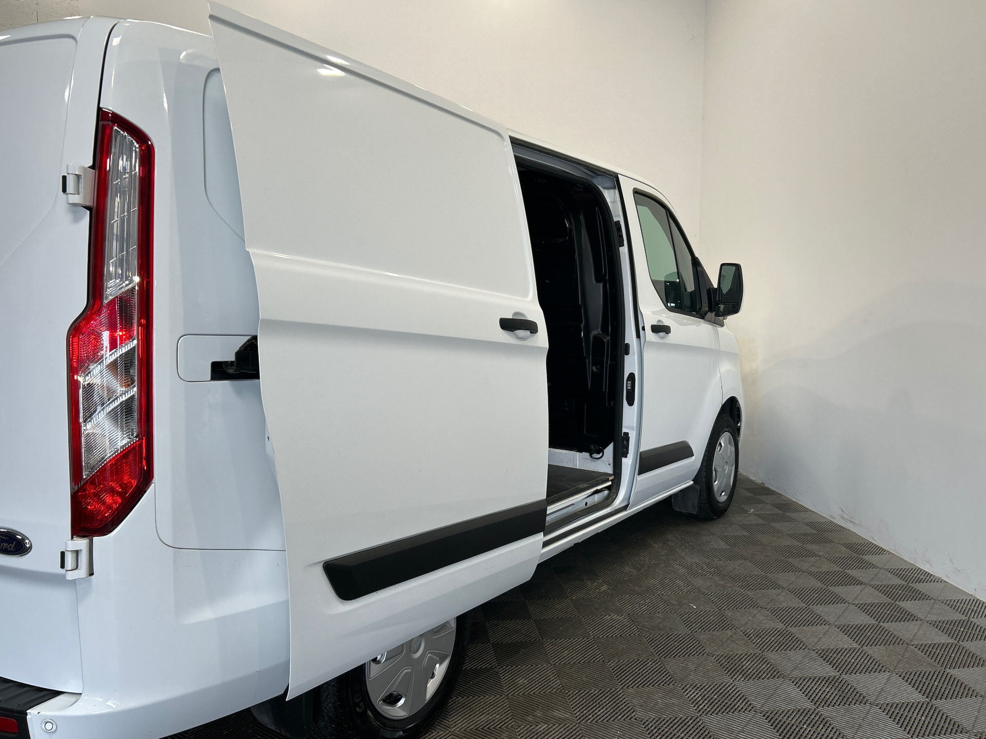 Photo 13 du véhicule FORD TRANSIT CUSTOM