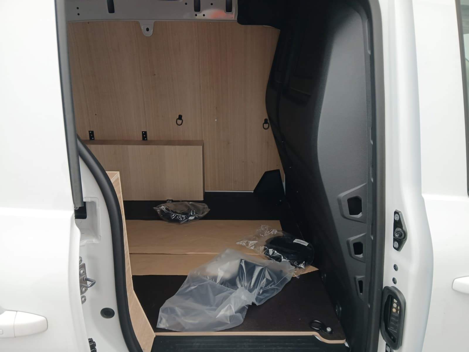 Photo 14 du véhicule RENAULT KANGOO VAN