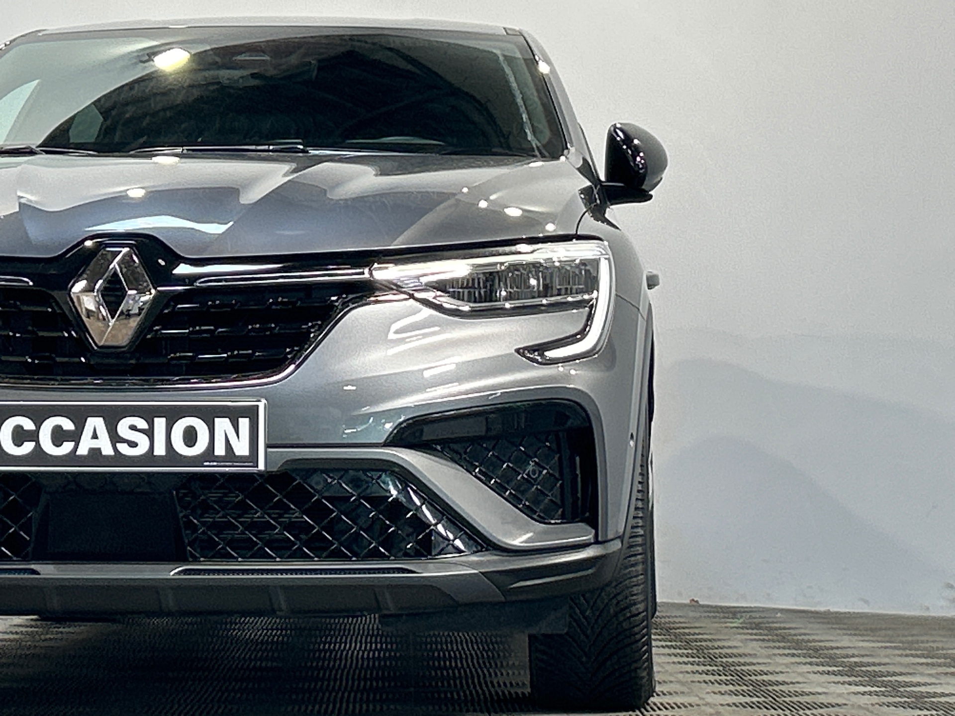 Photo 6 du véhicule RENAULT ARKANA