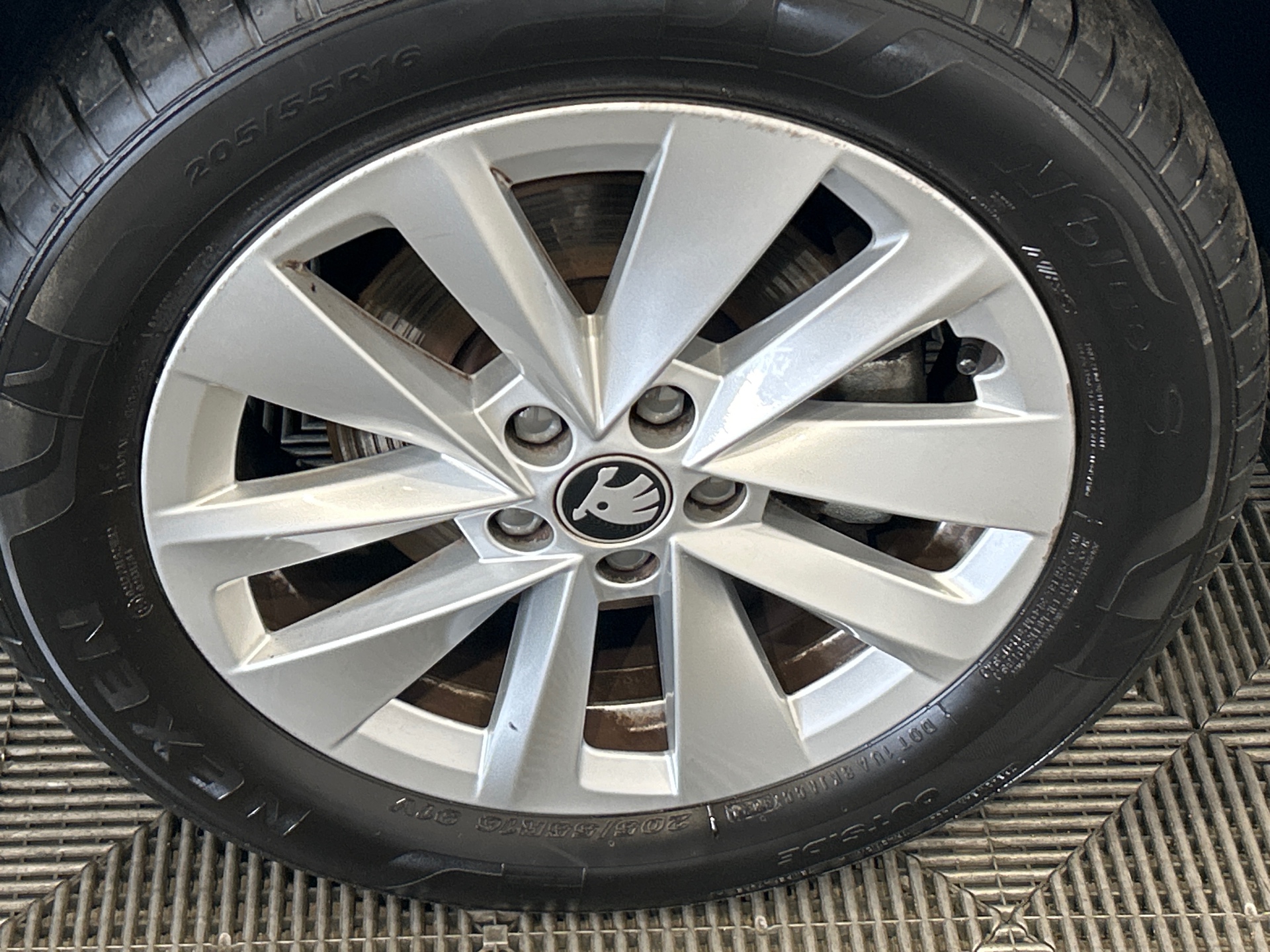 Photo 42 du véhicule SKODA SCALA