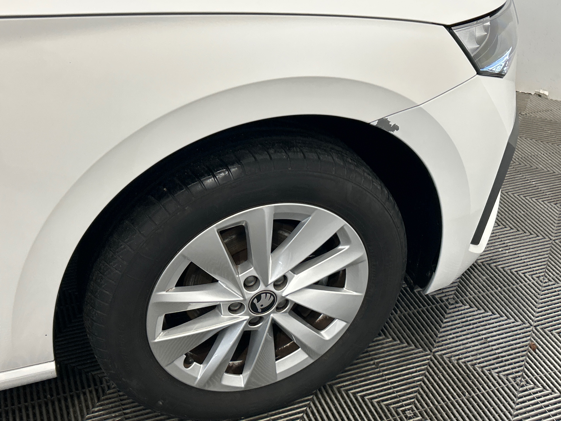 Photo 41 du véhicule SKODA SCALA