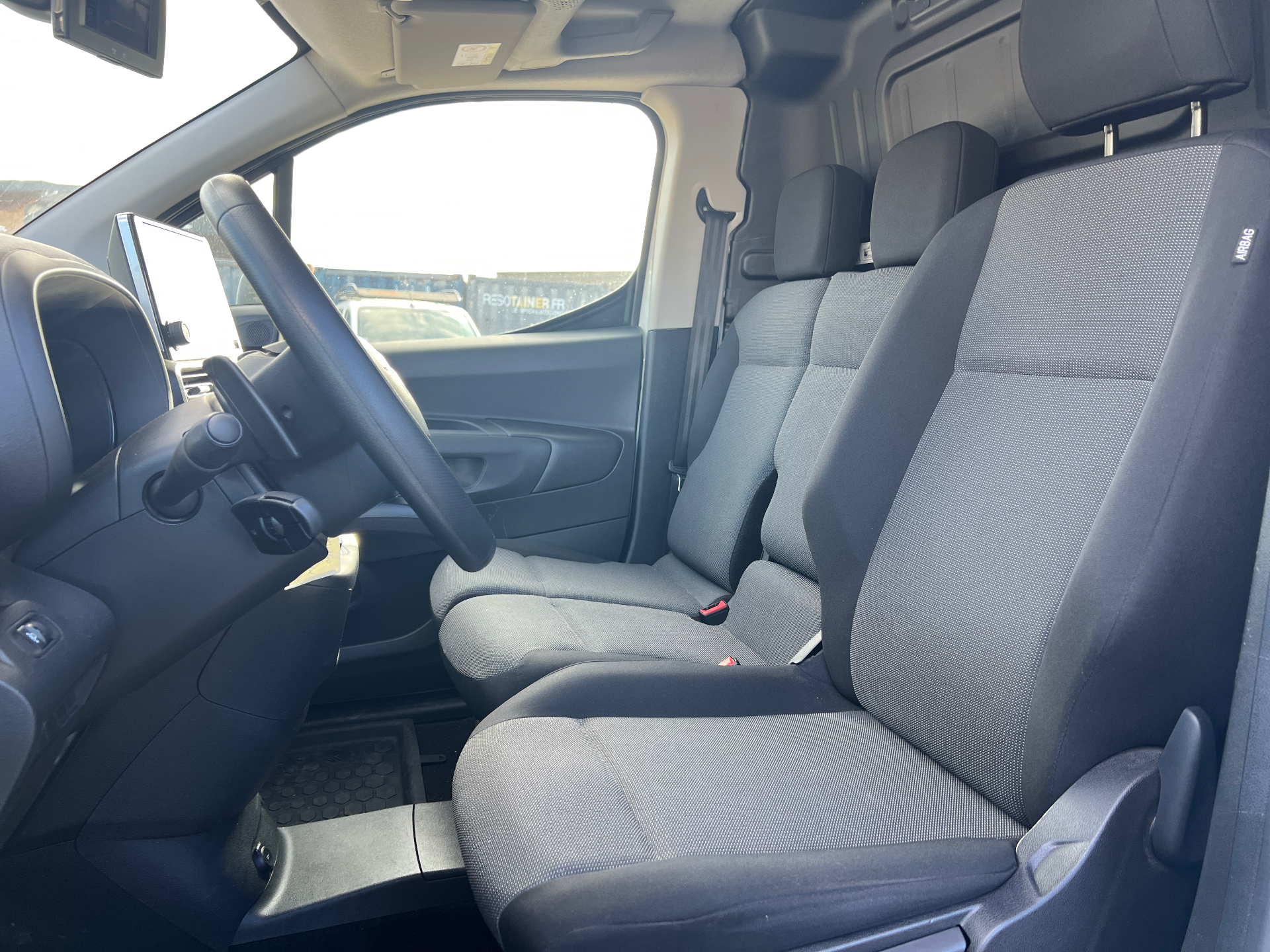 CITROEN BERLINGO VAN 2021 — photo 9