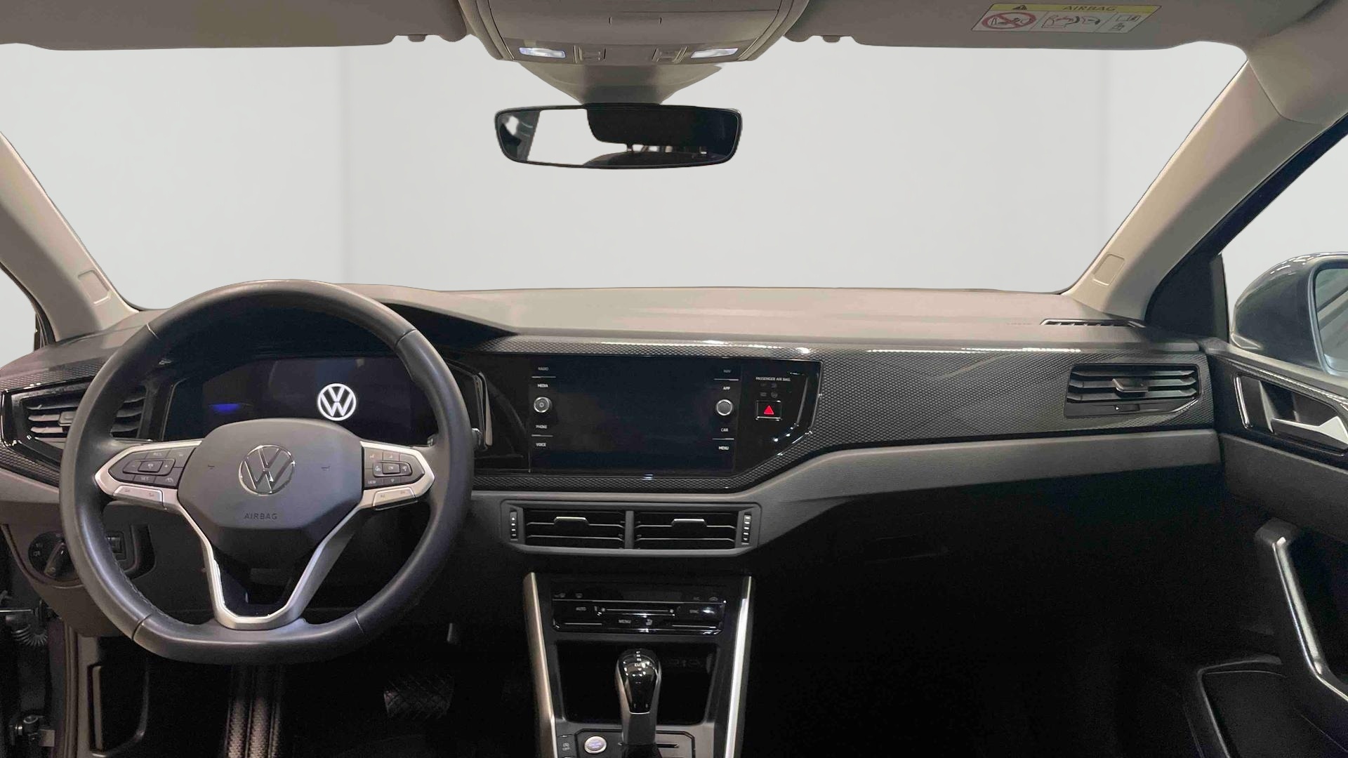 Photo 9 du véhicule VOLKSWAGEN TAIGO